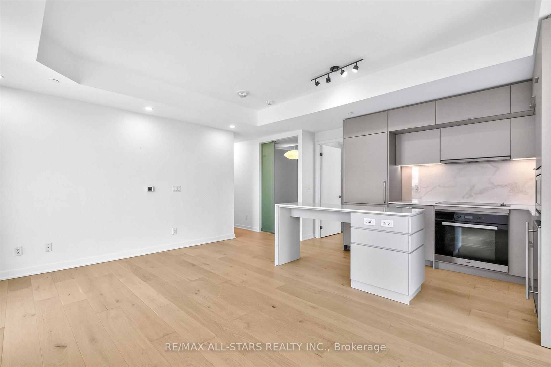 Photo 8 of 185 Alberta Avenue, Toronto, Oakwood Village — HOMEH