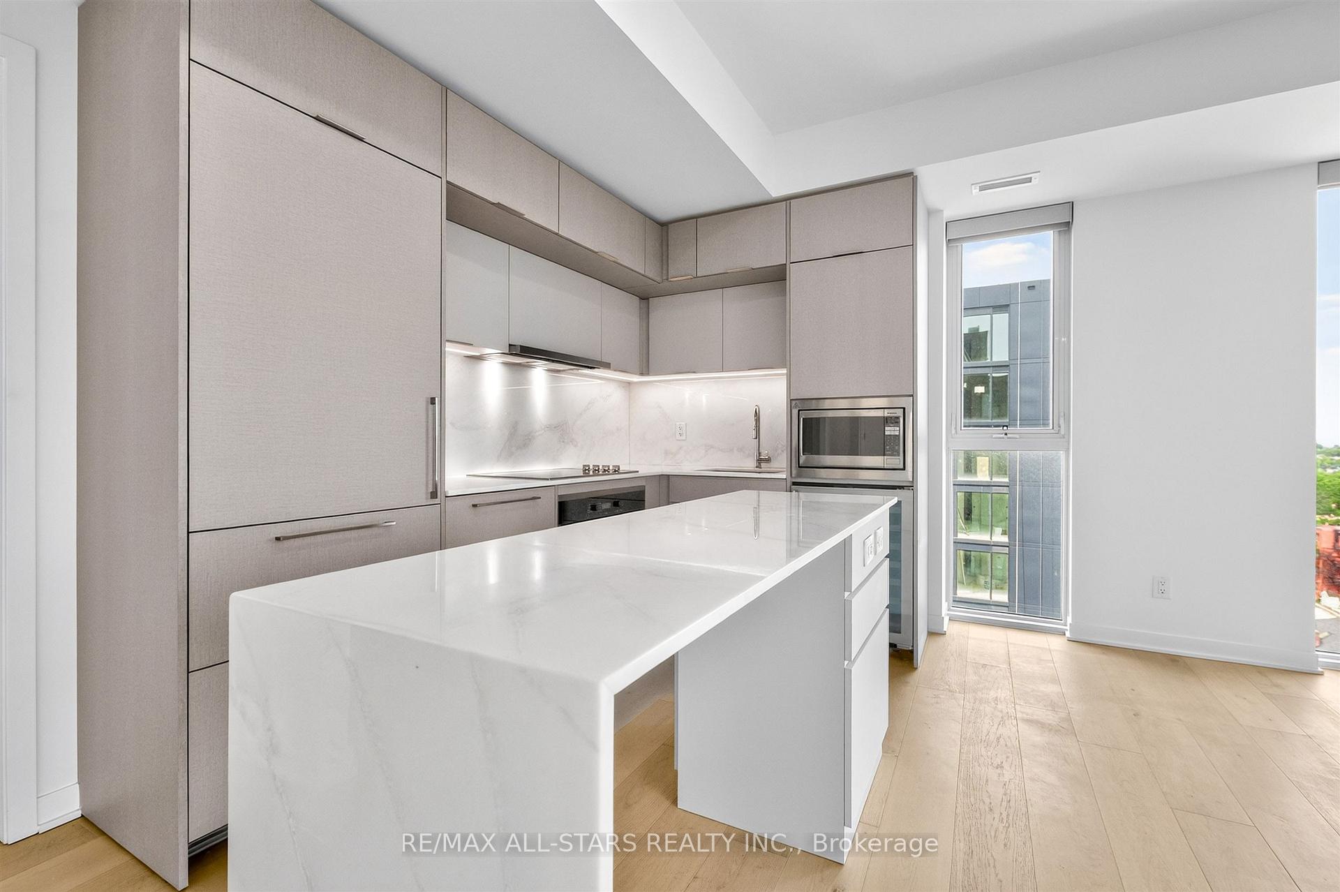 Photo 10 of 185 Alberta Avenue, Toronto, Oakwood Village — HOMEH