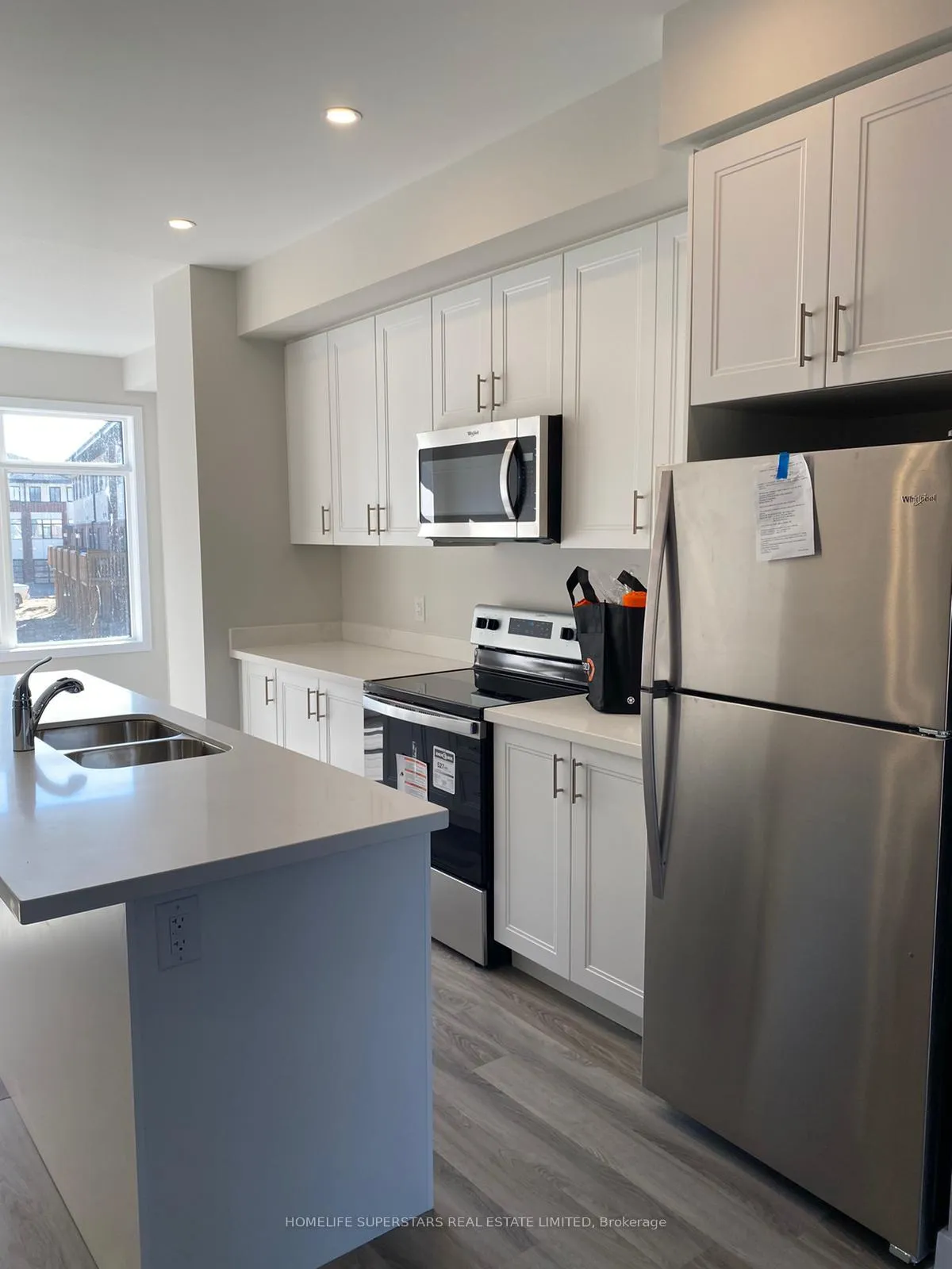 Photo 6 of 36 Markle Crescent, Hamilton, Ancaster — HOMEH