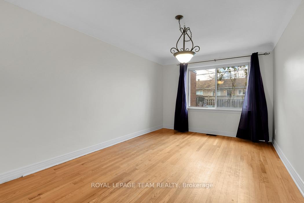 Photo 9 of 1104 Apolydor Avenue, Ottawa, Billings Bridge — HOMEH