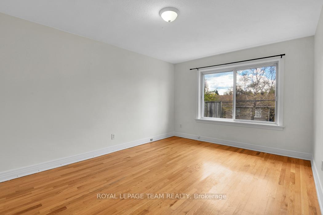Photo 20 of 1104 Apolydor Avenue, Ottawa, Billings Bridge — HOMEH
