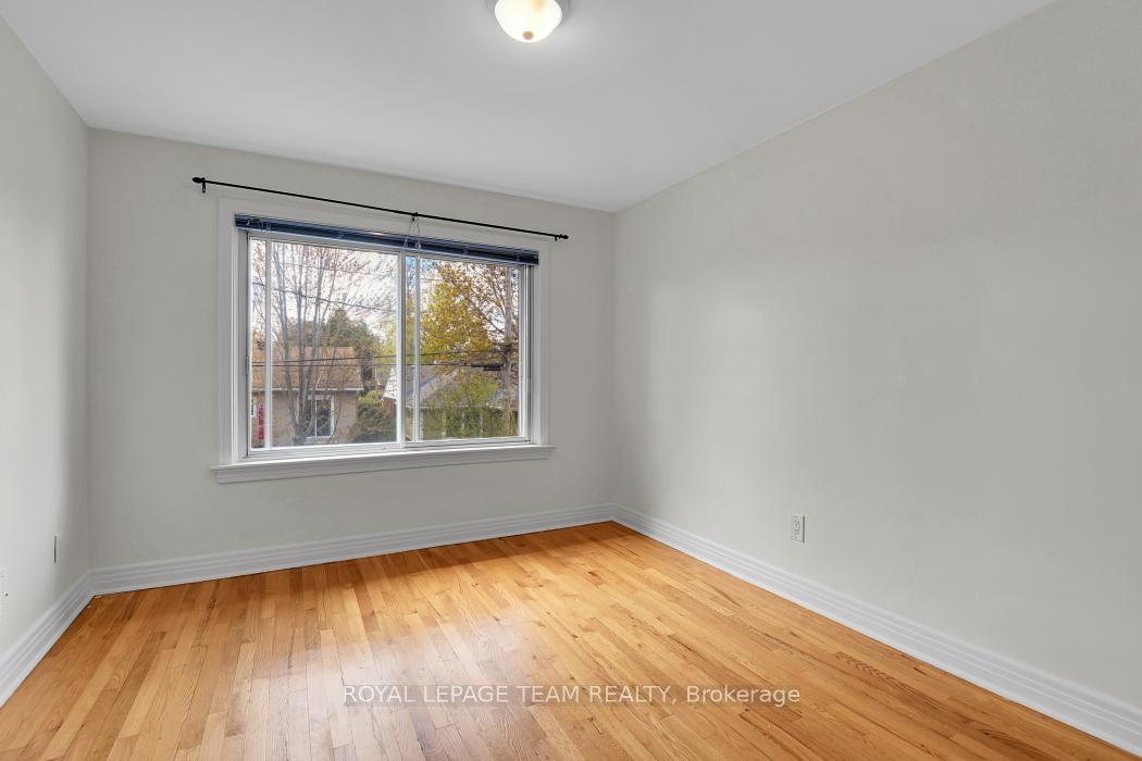 Photo 23 of 1104 Apolydor Avenue, Ottawa, Billings Bridge — HOMEH