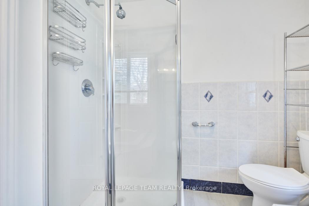 Photo 27 of 1104 Apolydor Avenue, Ottawa, Billings Bridge — HOMEH