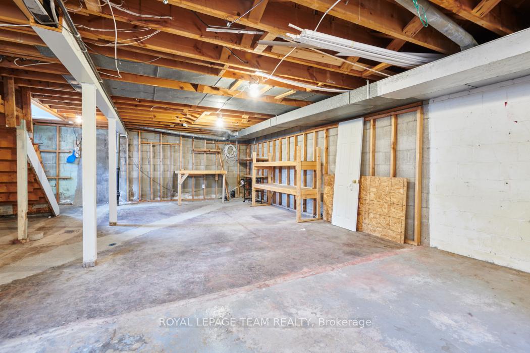Photo 30 of 1104 Apolydor Avenue, Ottawa, Billings Bridge — HOMEH