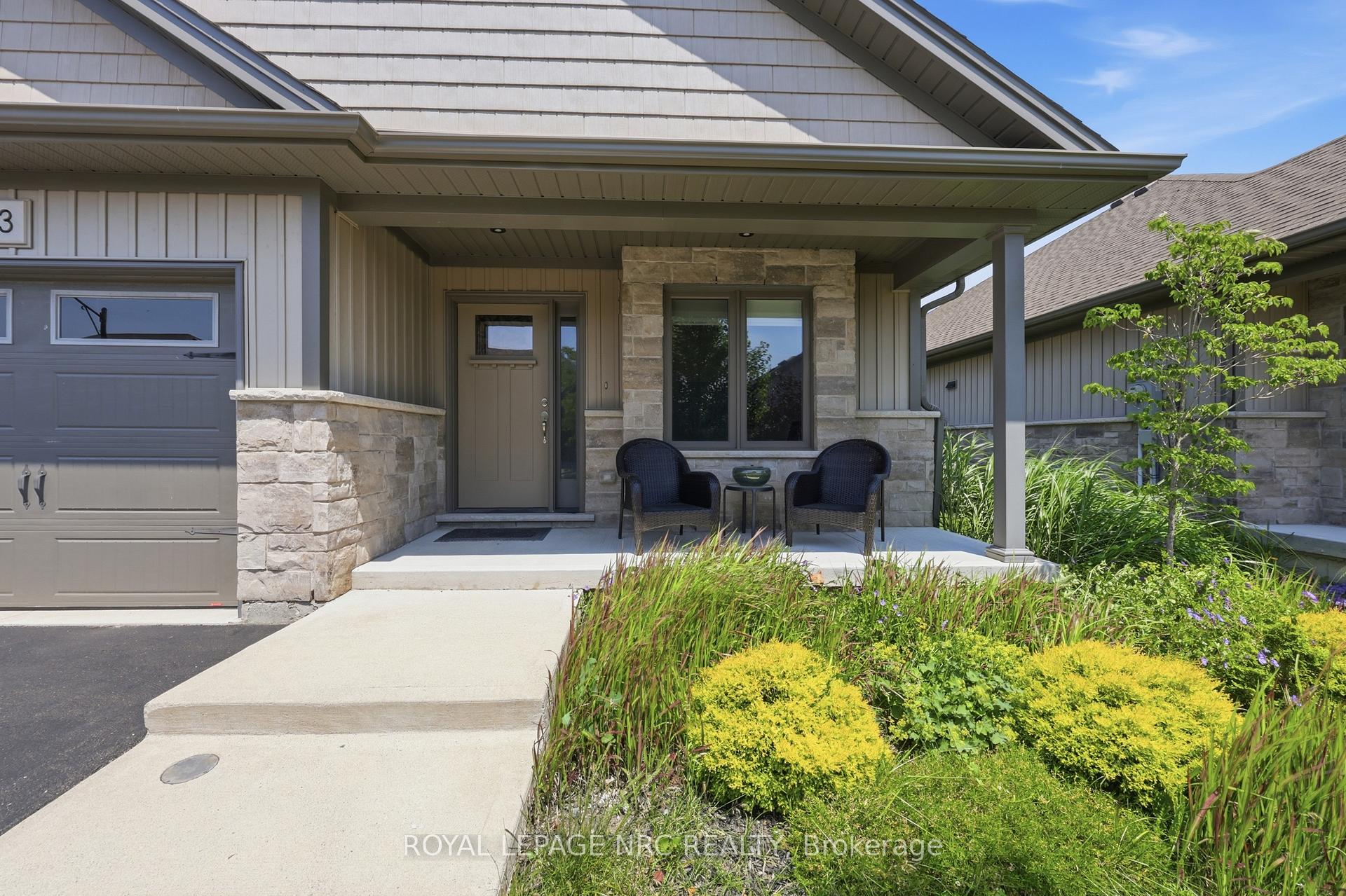 Photo 2 of 23 Richard Crescent, West Lincoln, Smithville — HOMEH