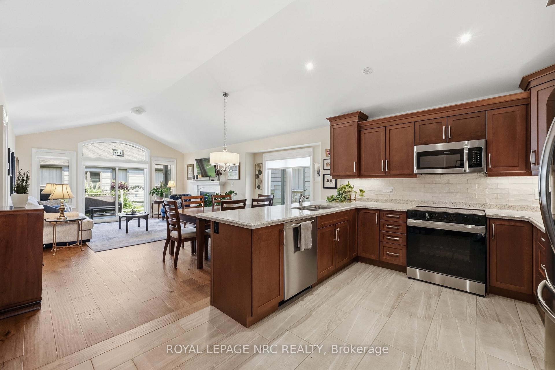 Photo 5 of 23 Richard Crescent, West Lincoln, Smithville — HOMEH