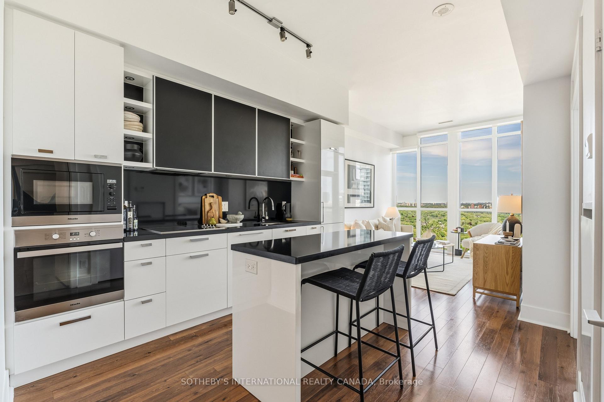 Photo 2 of Unit 2604, 32 Davenport Road, Toronto, The Annex — HOMEH