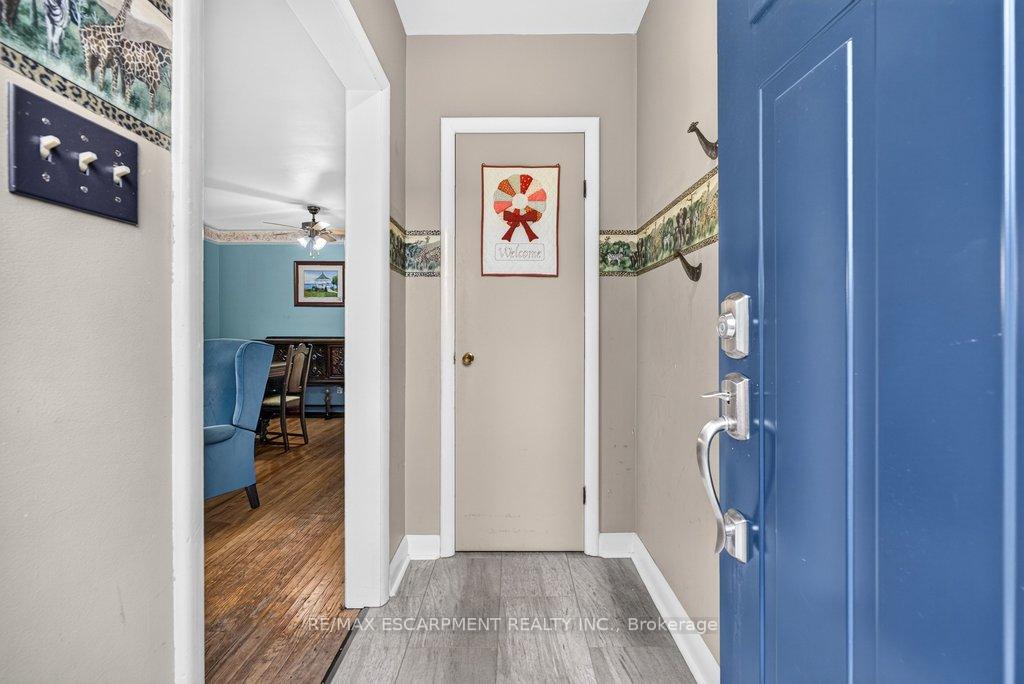 Photo 4 of 795 Drury Lane, Burlington, Brant — HOMEH