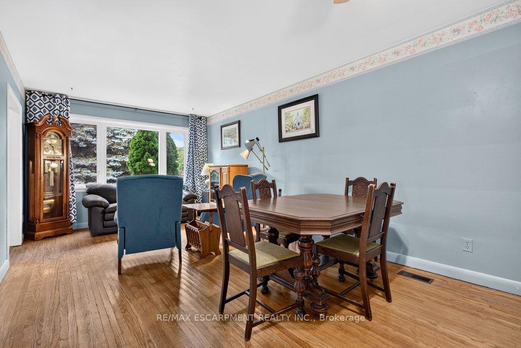 Photo 12 of 795 Drury Lane, Burlington, Brant — HOMEH