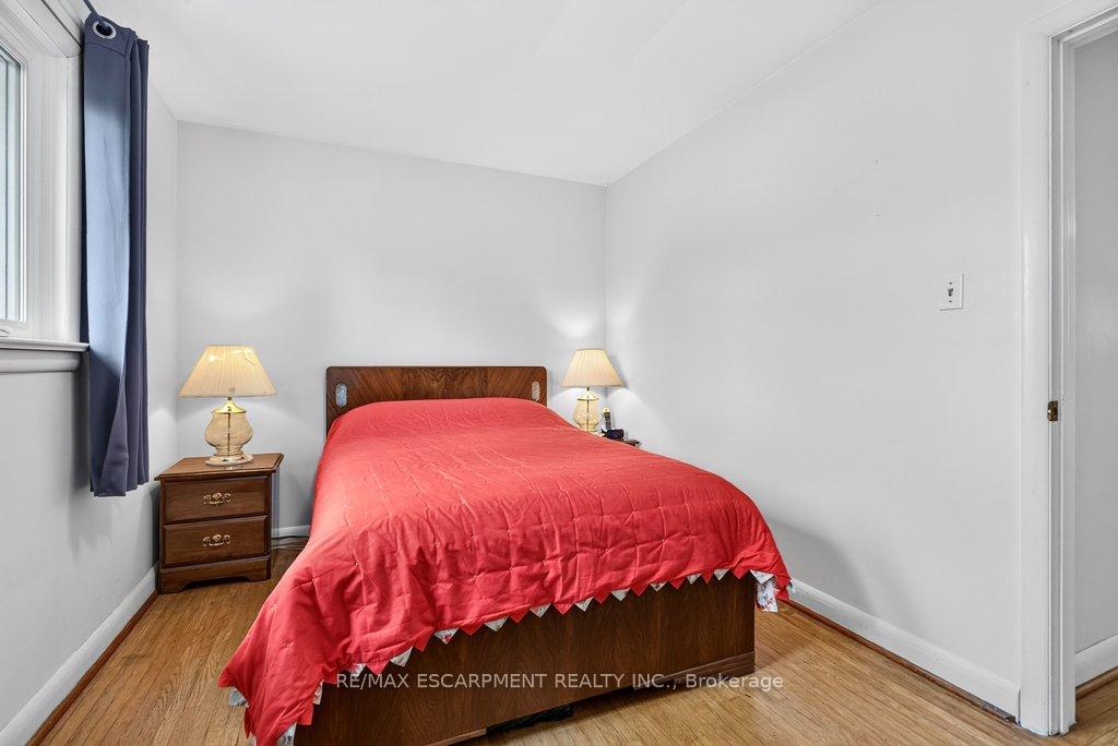 Photo 23 of 795 Drury Lane, Burlington, Brant — HOMEH