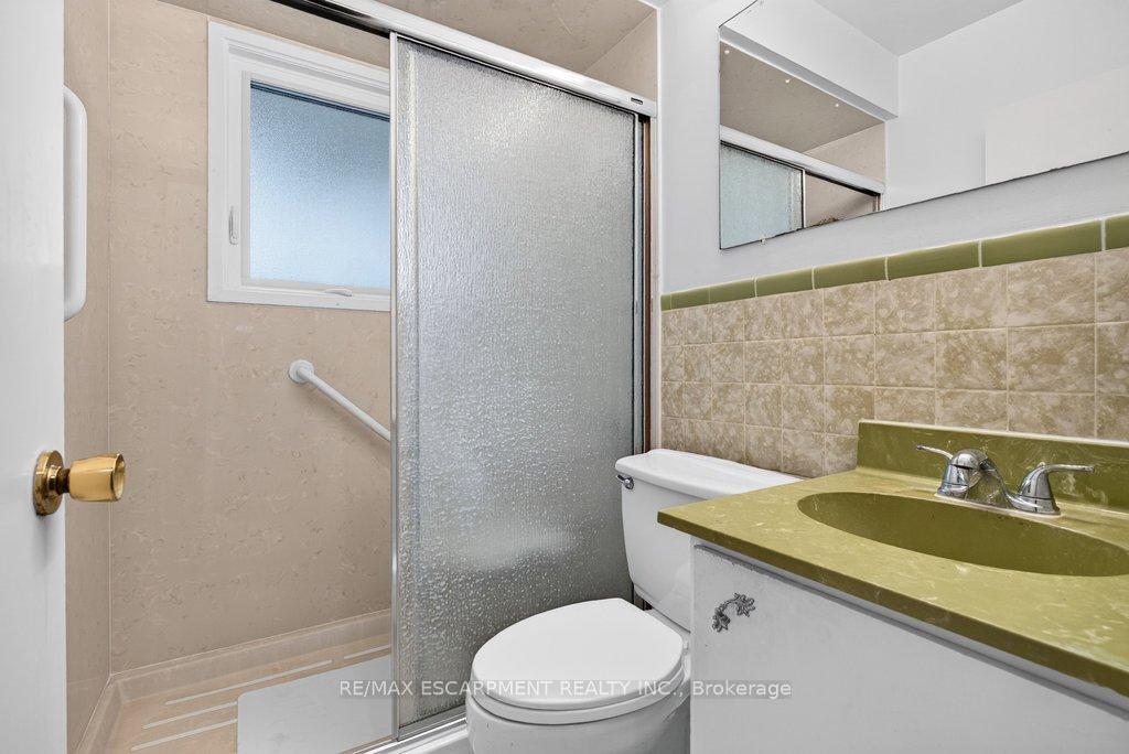 Photo 26 of 795 Drury Lane, Burlington, Brant — HOMEH