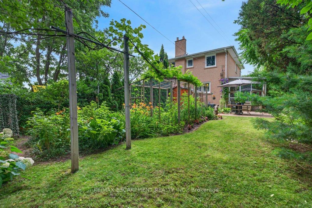 Photo 29 of 795 Drury Lane, Burlington, Brant — HOMEH