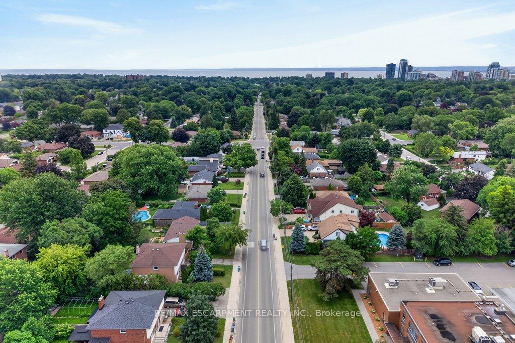 Photo 37 of 795 Drury Lane, Burlington, Brant — HOMEH