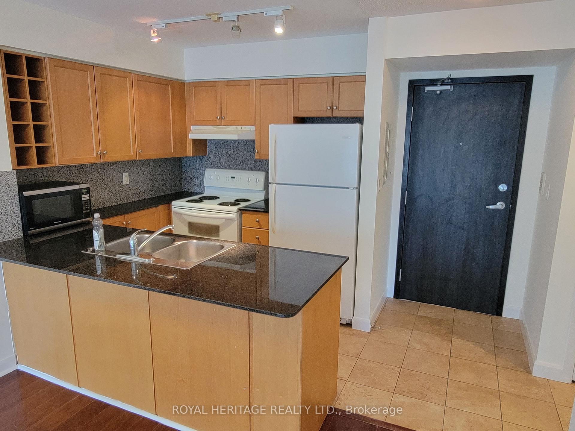Photo 4 of Unit 2307, 210 Victoria Street, Toronto, Church-Yonge Corridor — HOMEH