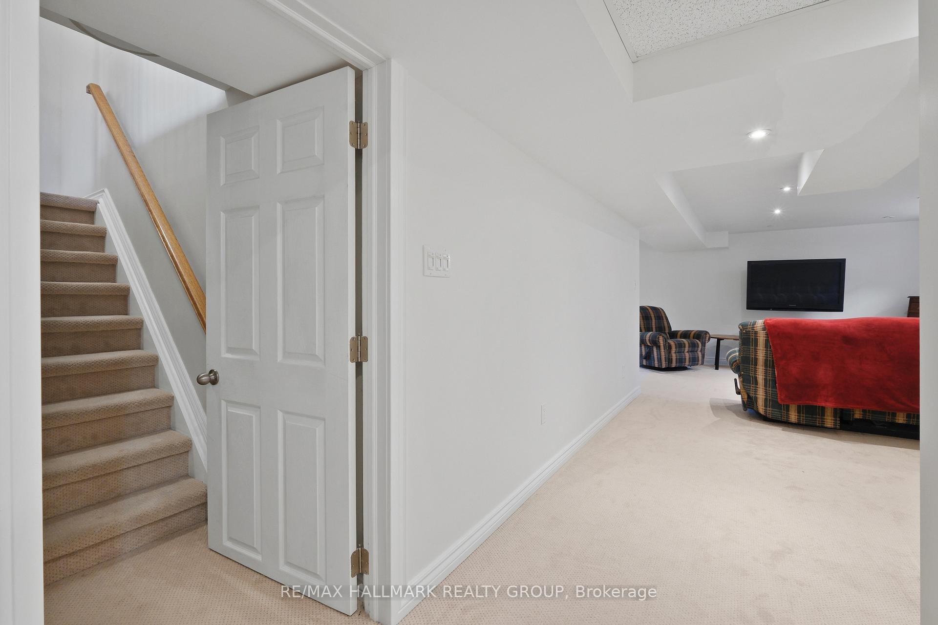 Photo 32 of 155 Banning Road, Ottawa, Kanata - Glencairn/Hazeldean — HOMEH