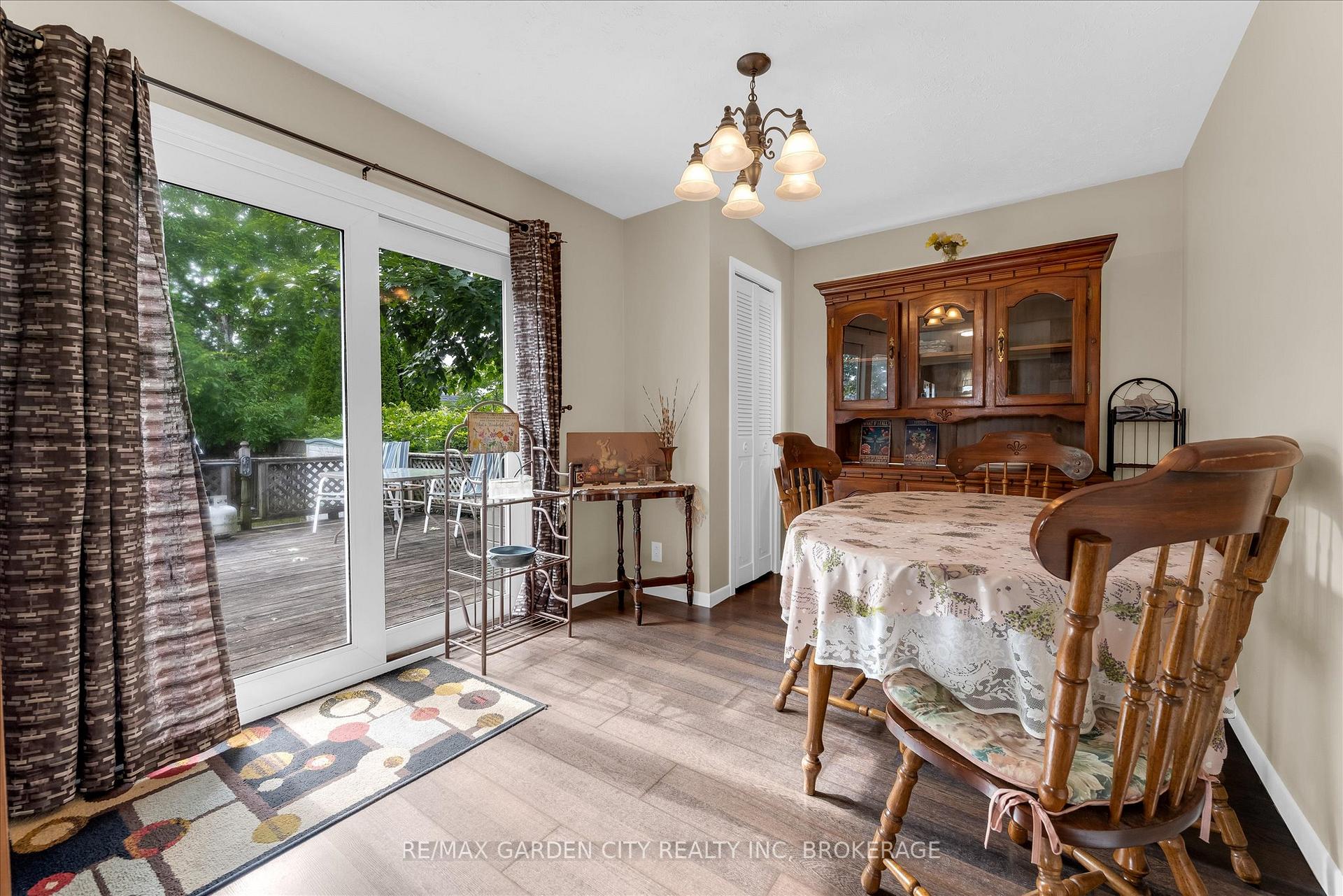 Photo 15 of 165 Pine Street S, Thorold, Thorold Downtown — HOMEH