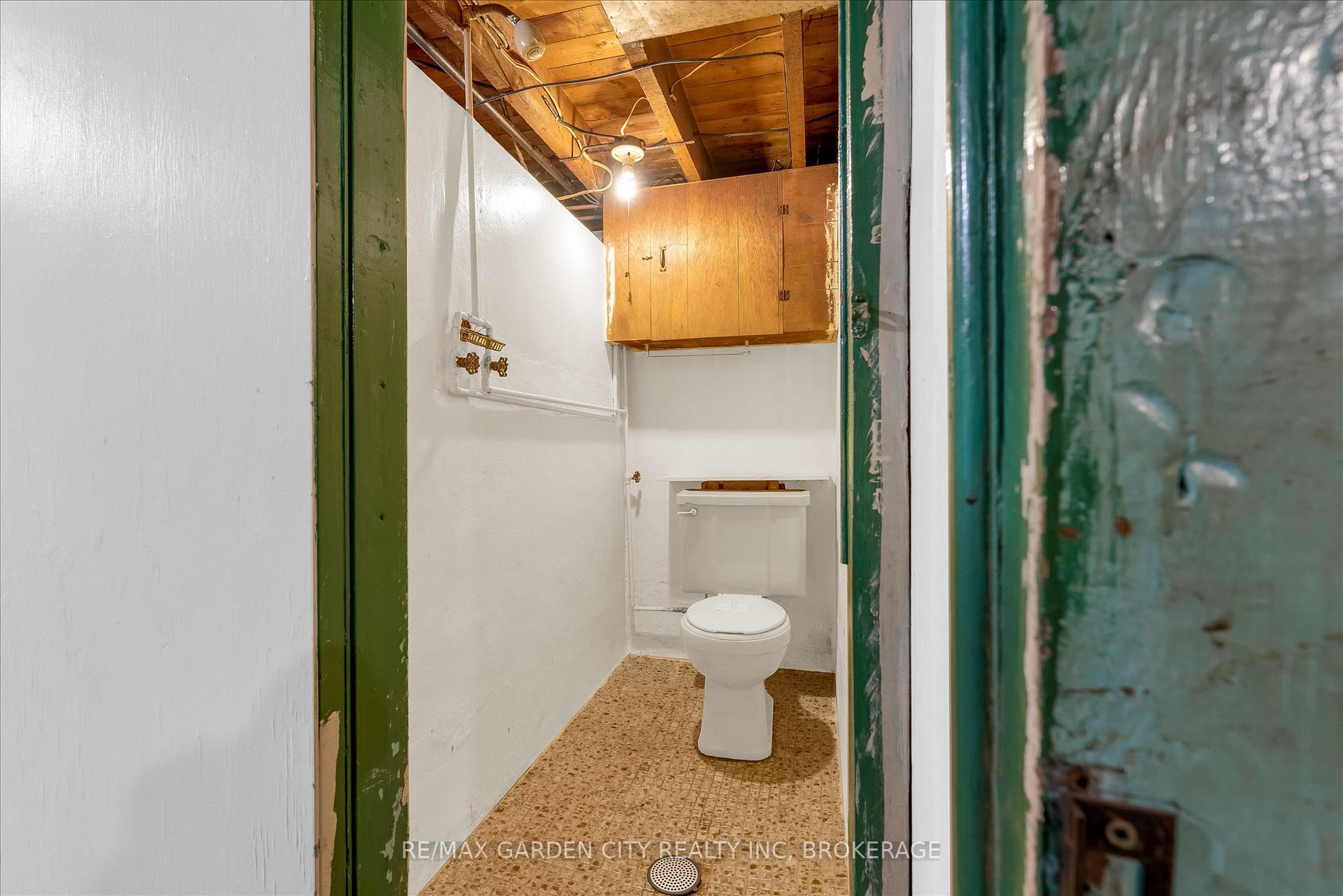 Photo 16 of 165 Pine Street S, Thorold, Thorold Downtown — HOMEH