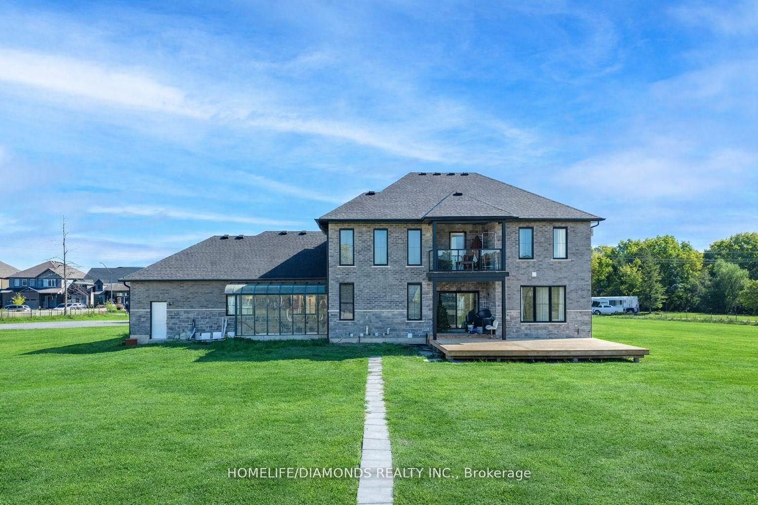 Photo 45 of 129 South Pelham Road, Welland, Coyle Creek — HOMEH
