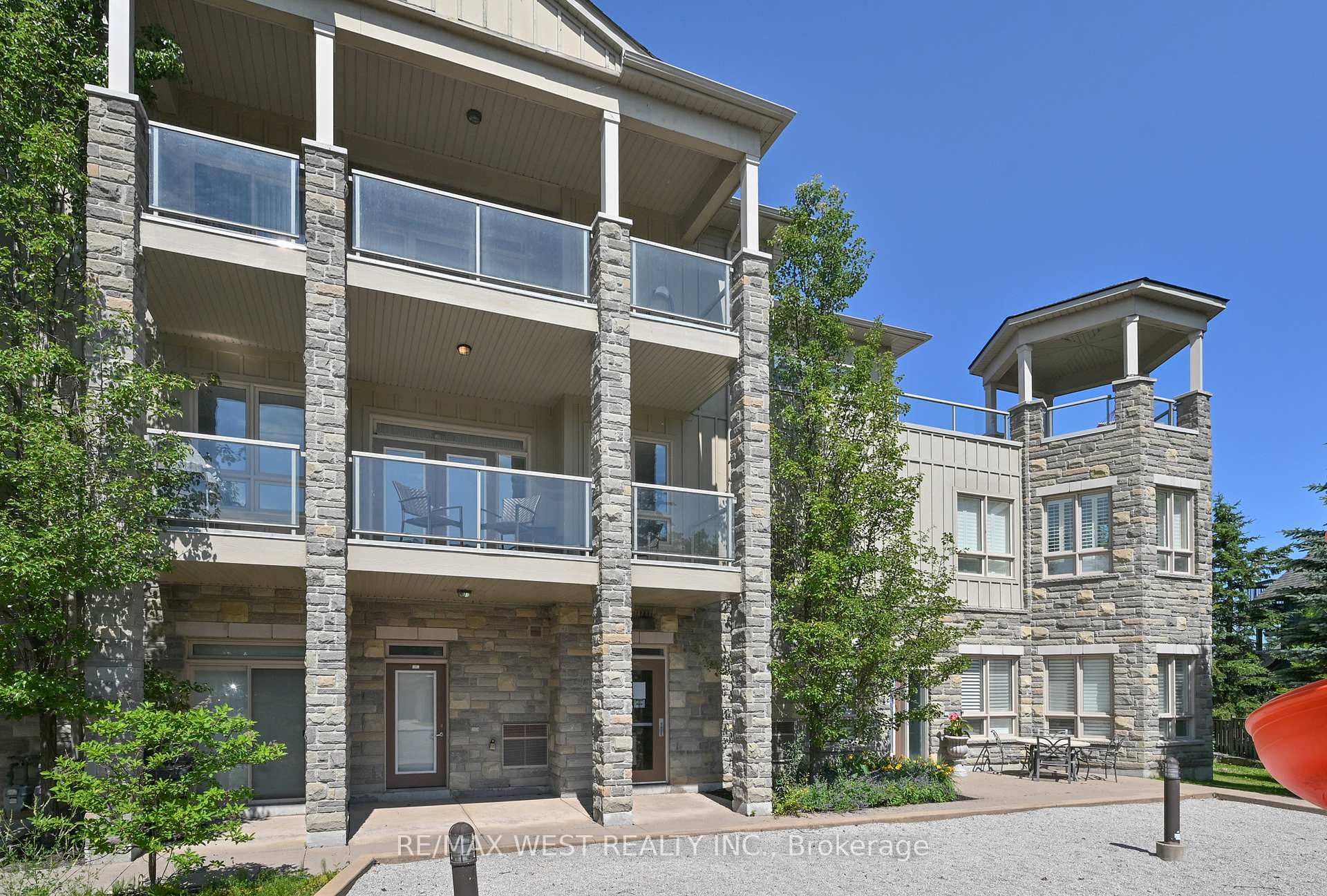 Photo 3 of Unit 212, 764 River Road E, Wasaga Beach — HOMEH