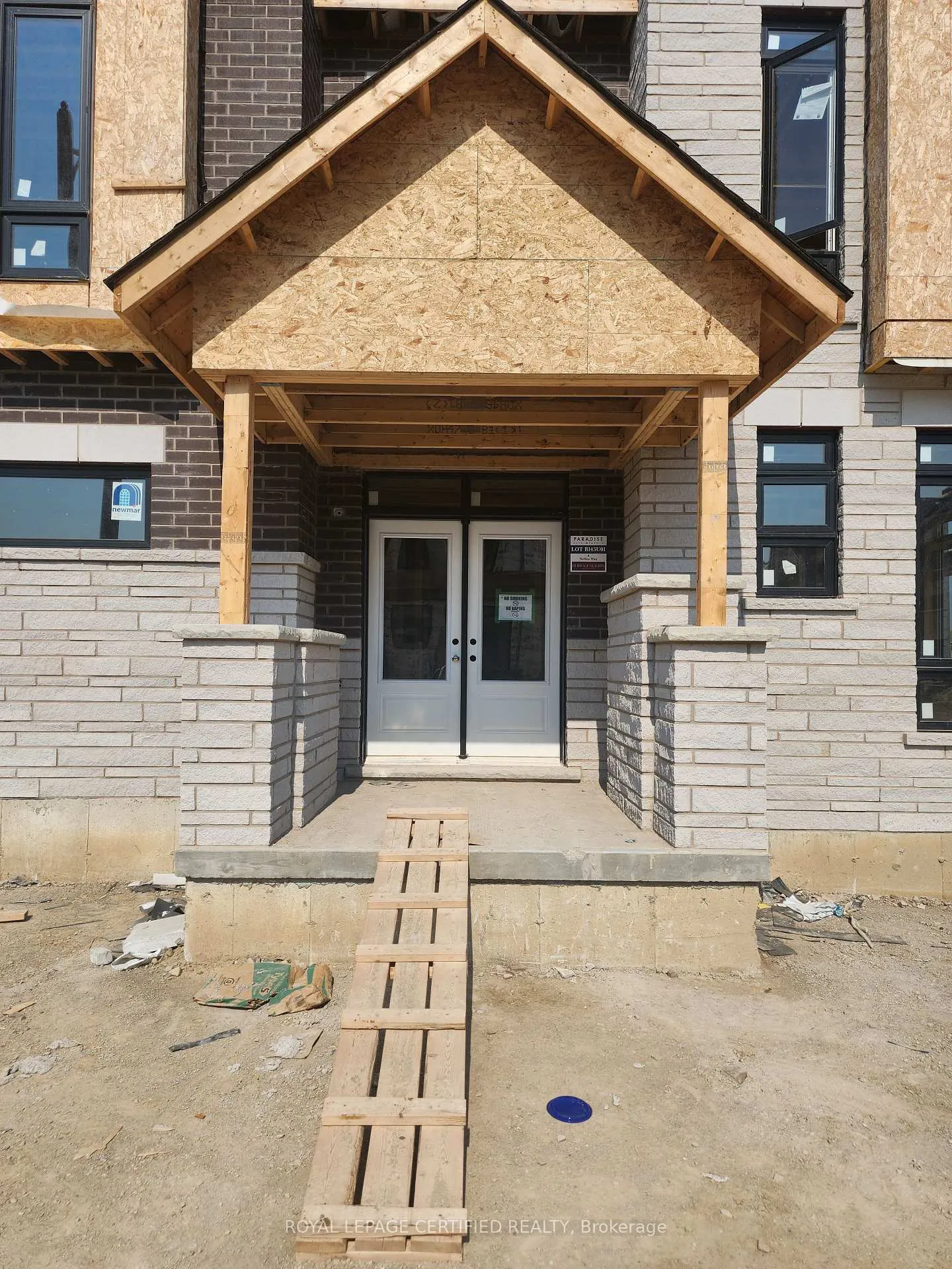 Photo 4 of 4 Nelles Way, Brampton, Fletcher's Meadow — HOMEH