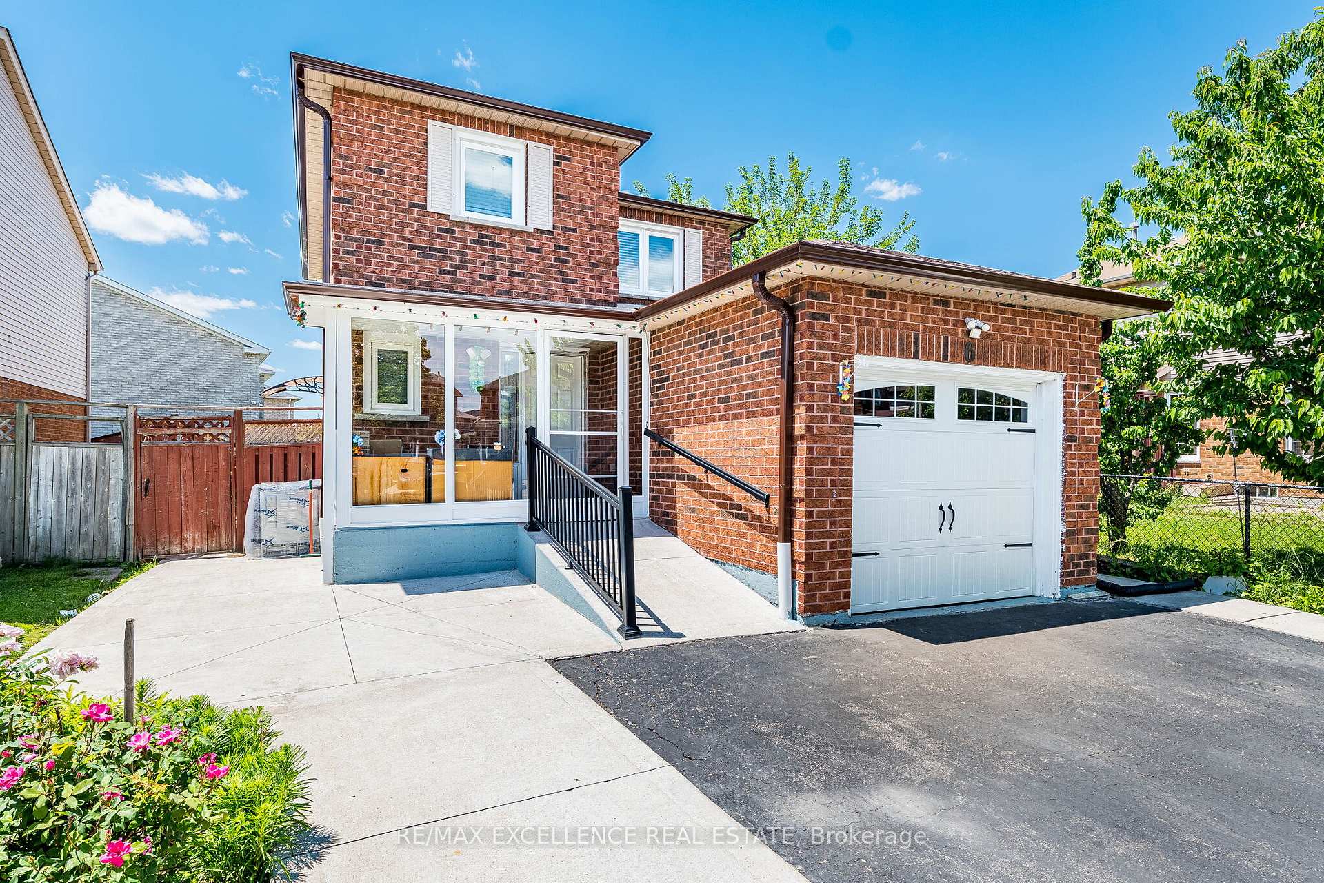 Photo 1 of 6 Stalbridge Avenue, Brampton, Fletcher's Creek South — HOMEH