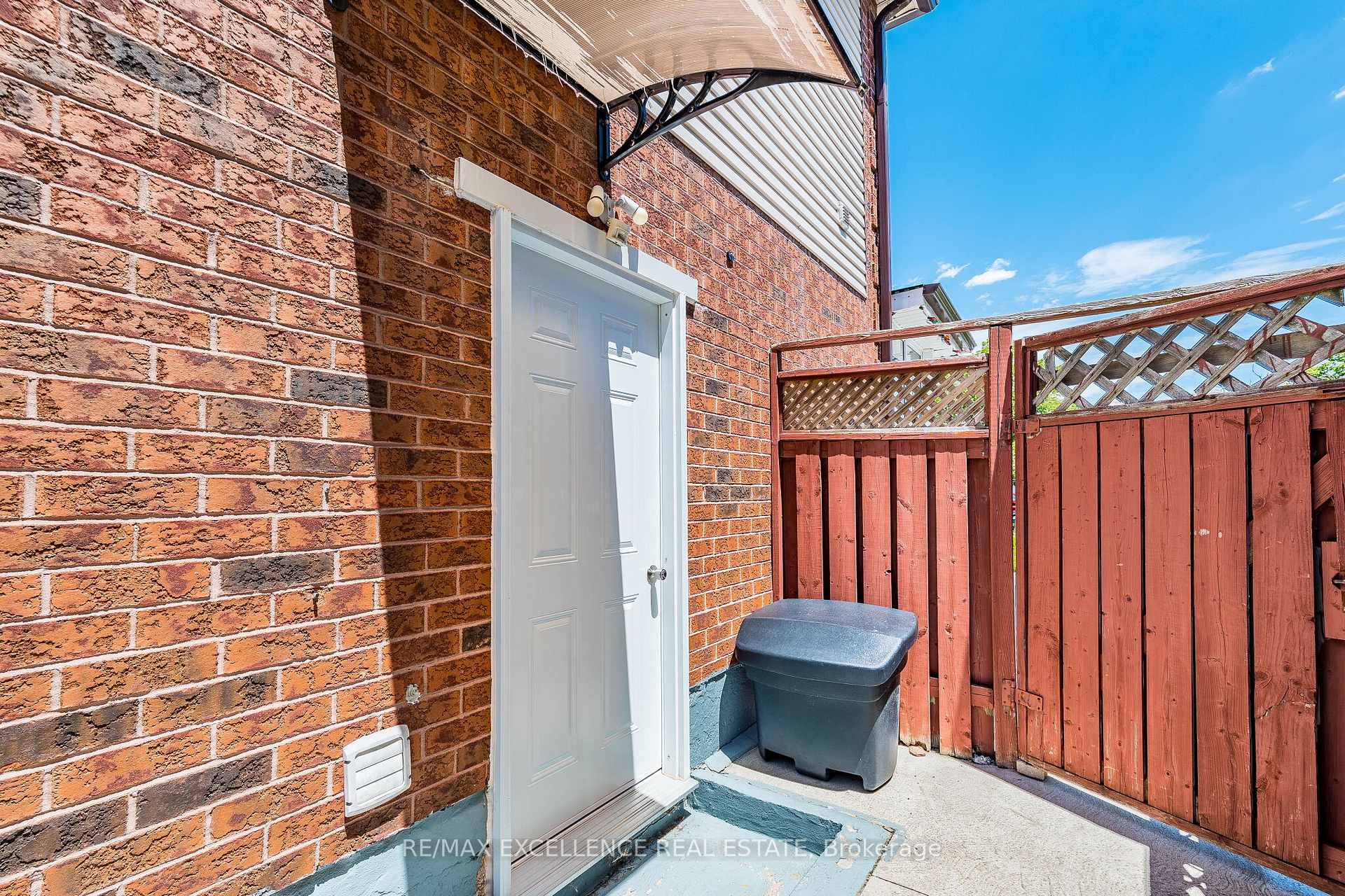 Photo 33 of 6 Stalbridge Avenue, Brampton, Fletcher's Creek South — HOMEH