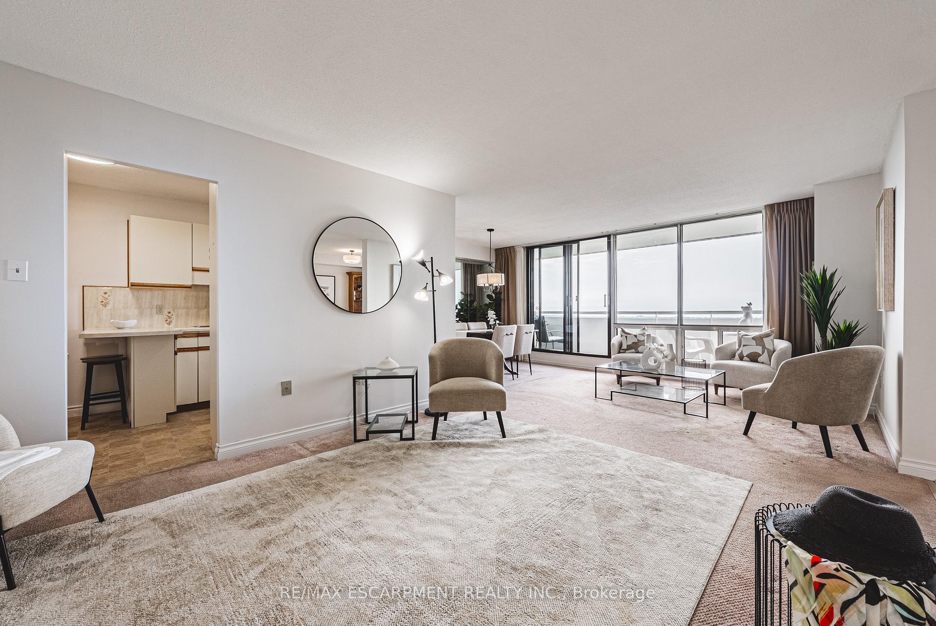 Photo 3 of Unit 1504, 2055 Upper Middle Road, Burlington, Brant Hills — HOMEH