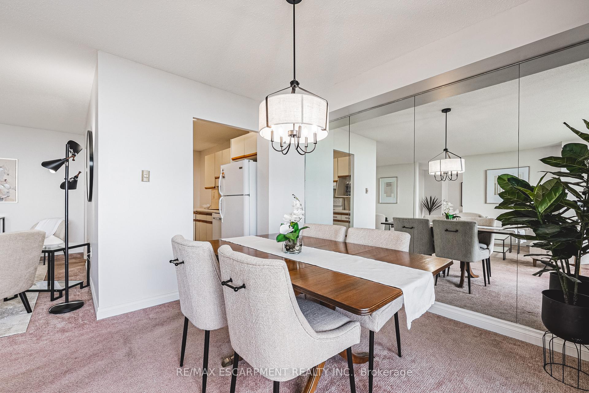 Photo 7 of Unit 1504, 2055 Upper Middle Road, Burlington, Brant Hills — HOMEH