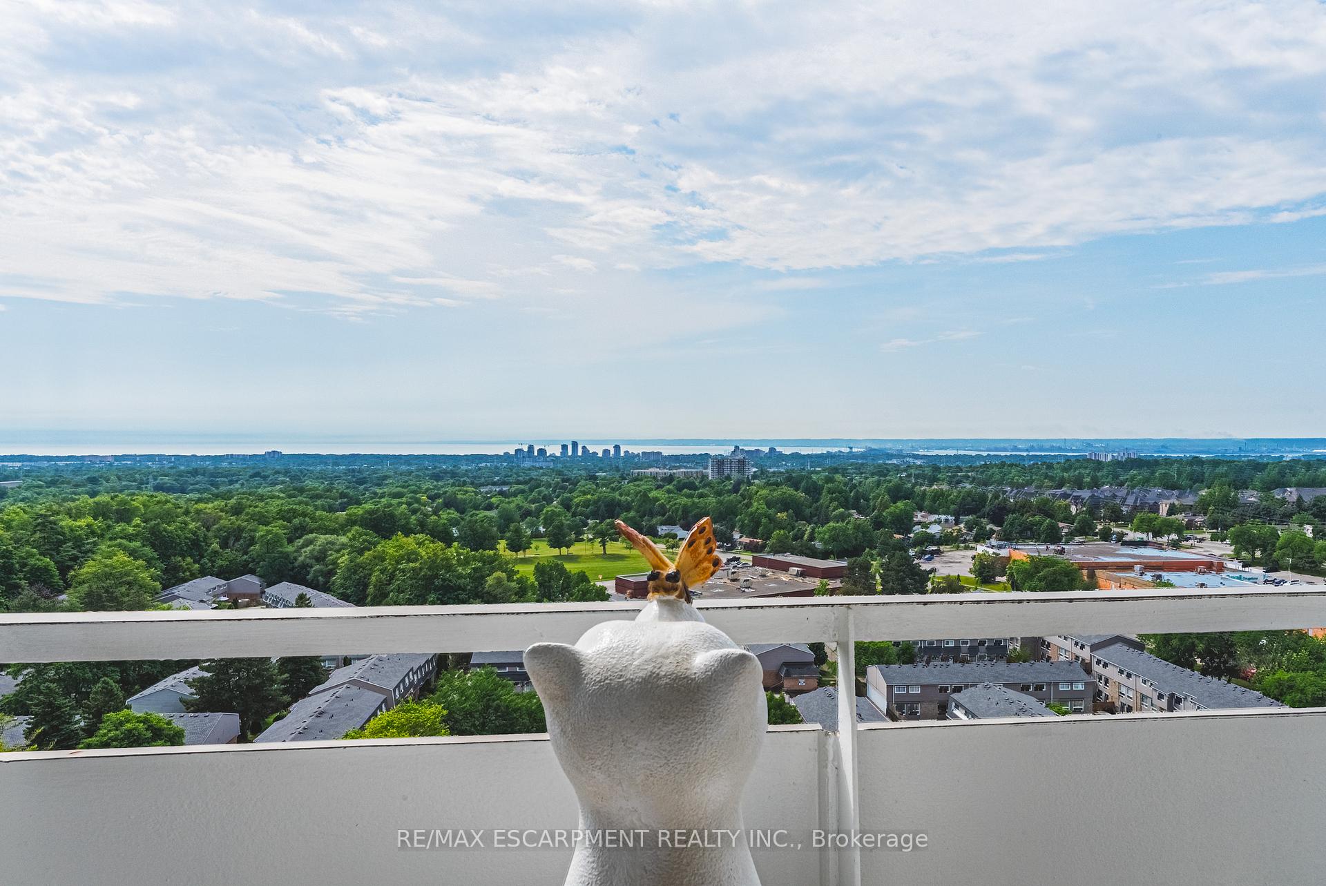 Photo 23 of Unit 1504, 2055 Upper Middle Road, Burlington, Brant Hills — HOMEH