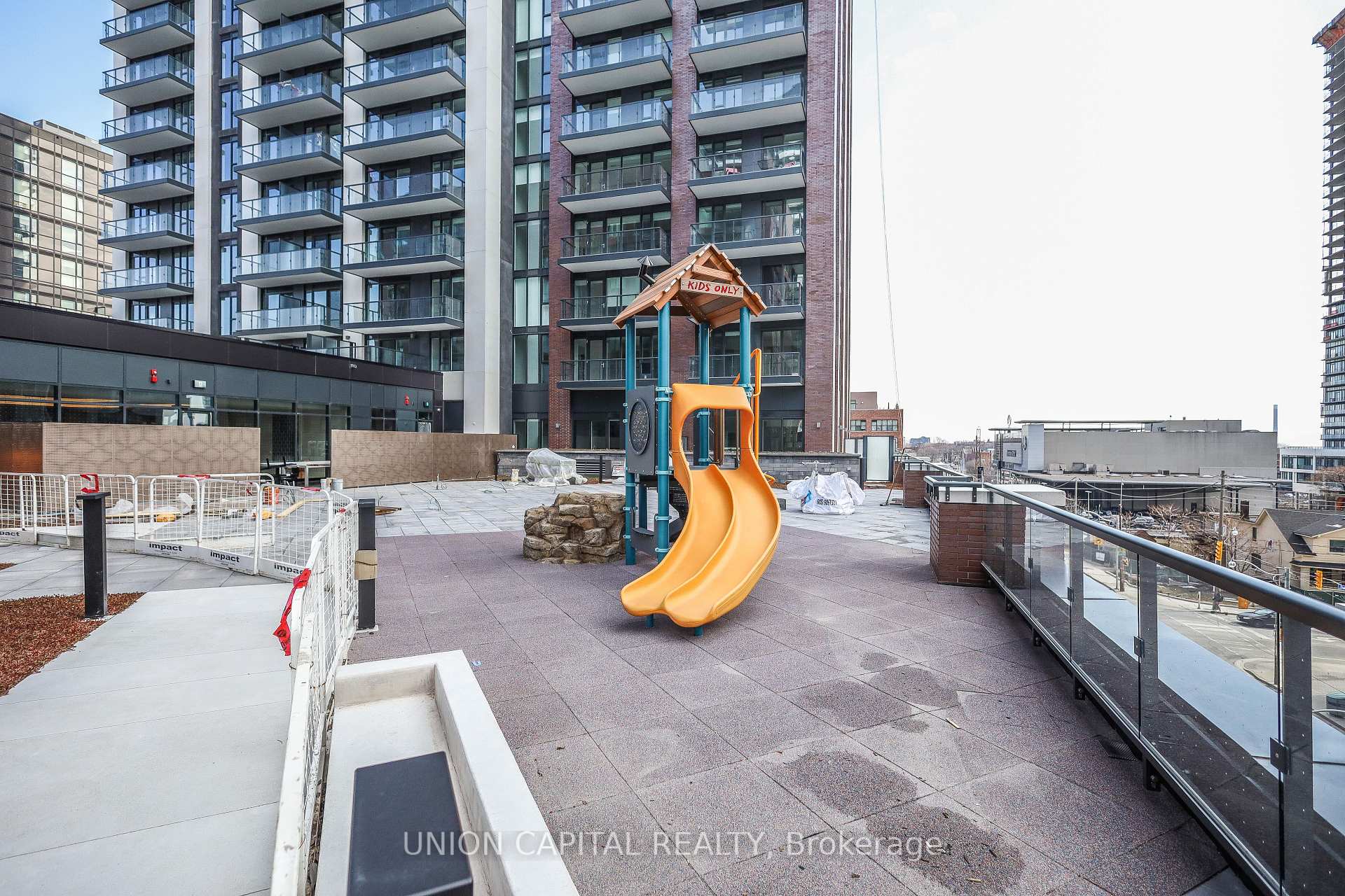 Photo 43 of Unit 902, 130 River Street, Toronto, Regent Park — HOMEH
