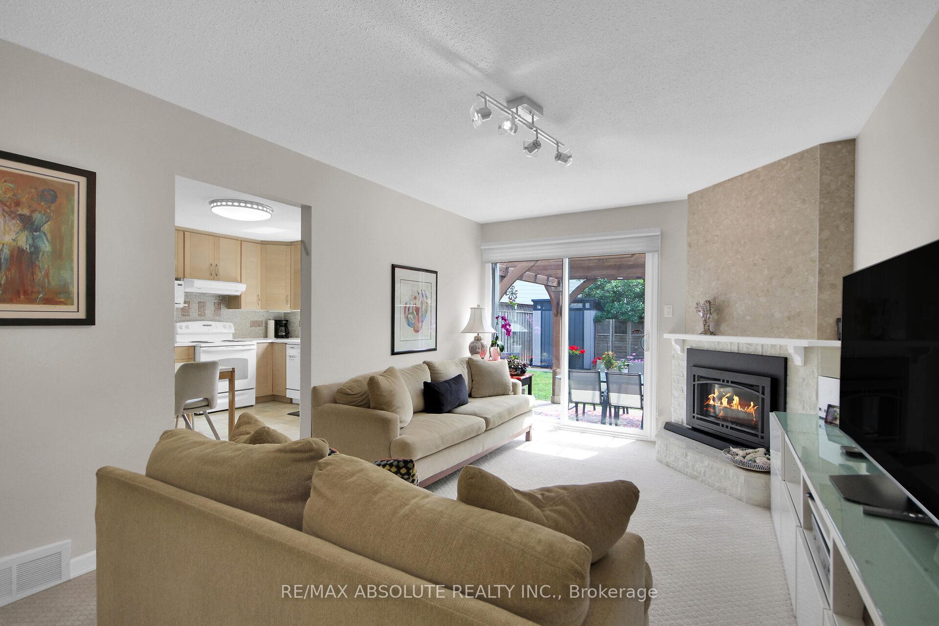 Photo 13 of 79 Shoreham Avenue, Ottawa, Craig Henry/Woodvale — HOMEH