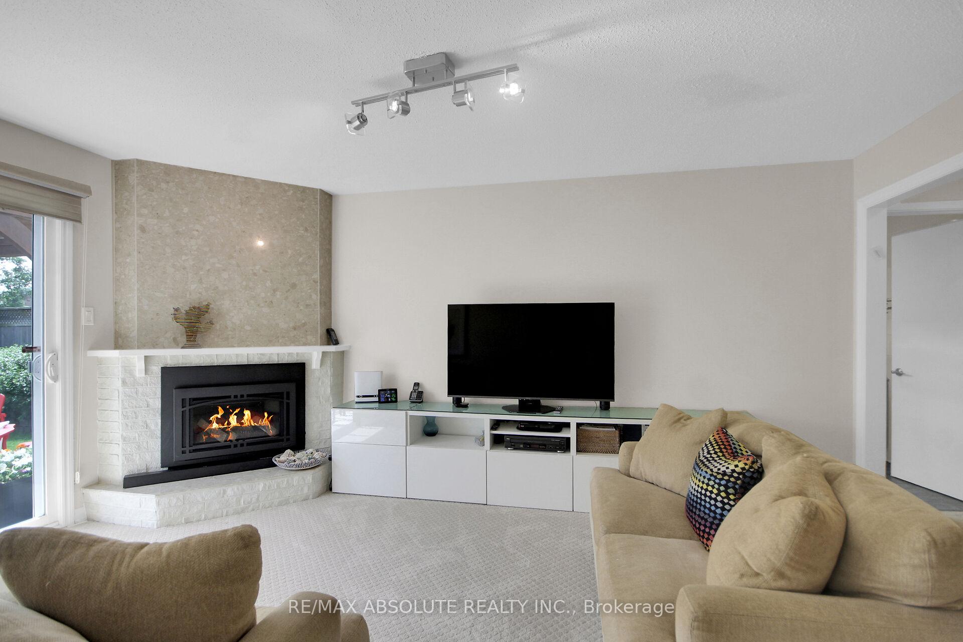 Photo 14 of 79 Shoreham Avenue, Ottawa, Craig Henry/Woodvale — HOMEH
