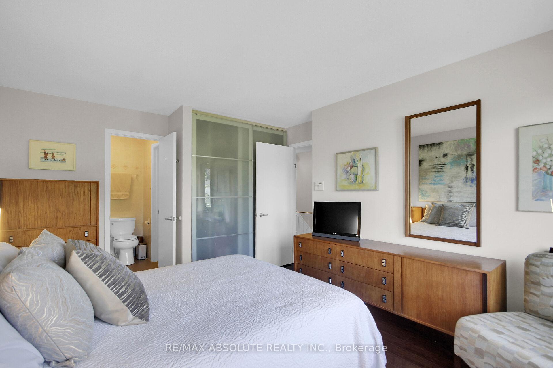 Photo 20 of 79 Shoreham Avenue, Ottawa, Craig Henry/Woodvale — HOMEH