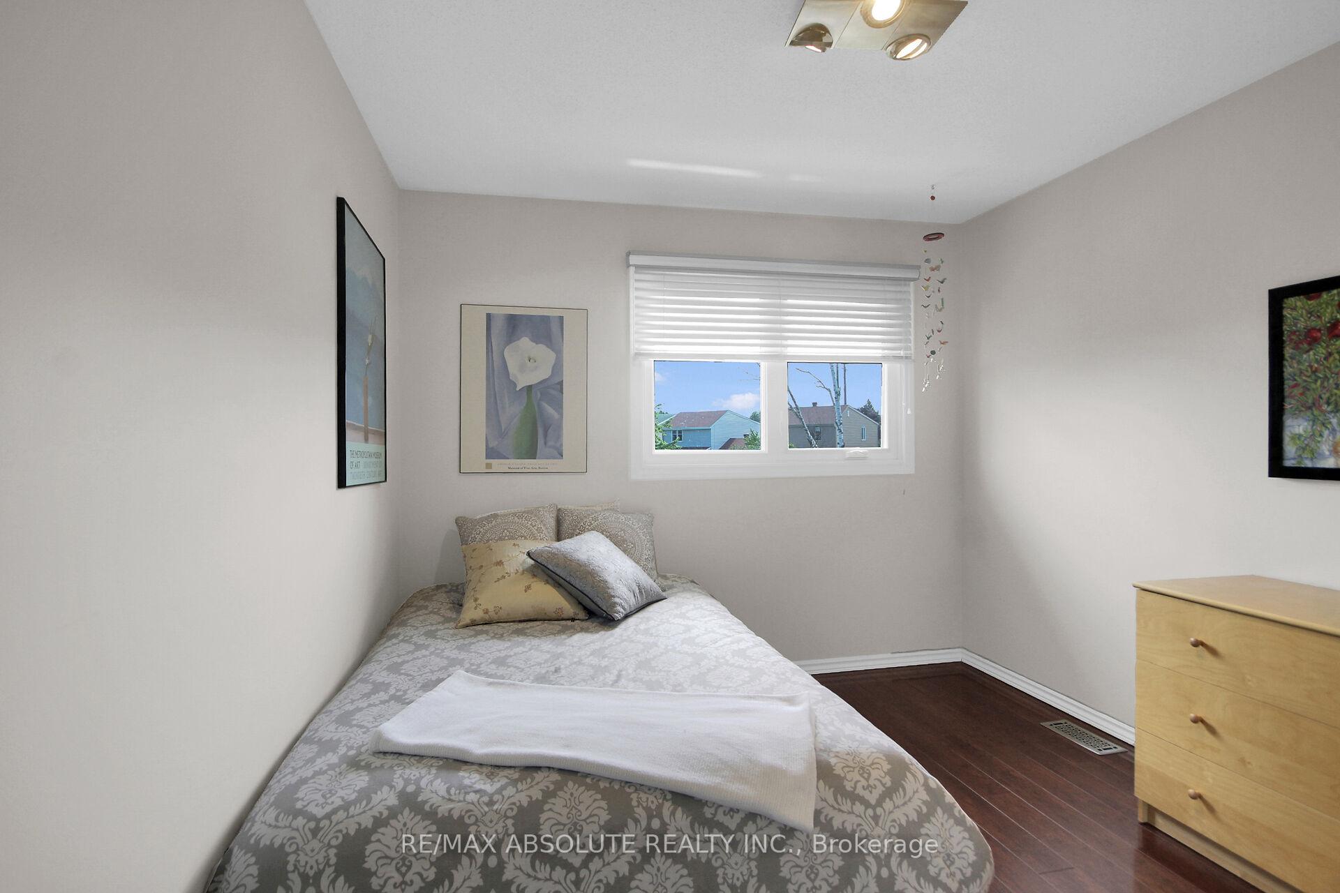 Photo 26 of 79 Shoreham Avenue, Ottawa, Craig Henry/Woodvale — HOMEH
