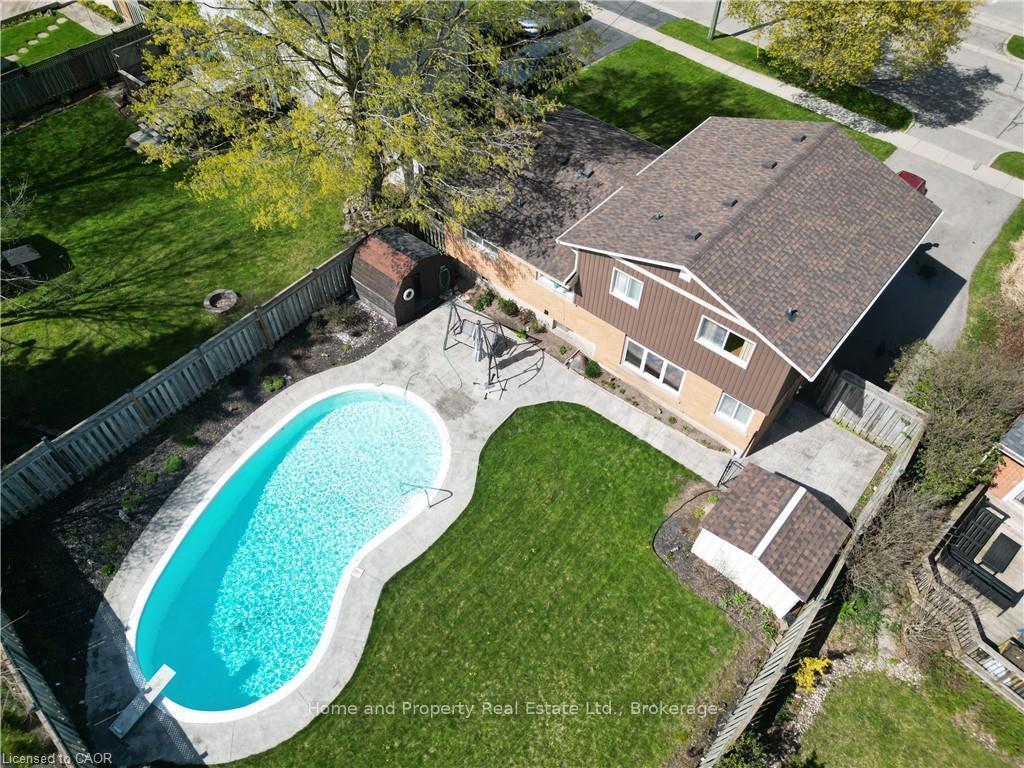 Photo 12 of 76 Cloverdale Crescent, Kitchener, Forest Hill — HOMEH