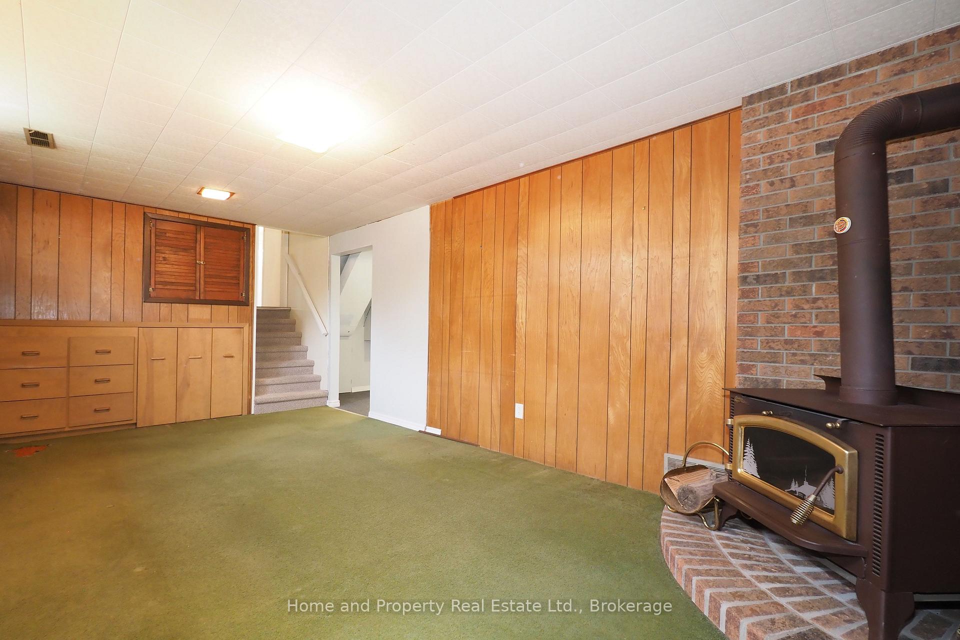 Photo 34 of 76 Cloverdale Crescent, Kitchener, Forest Hill — HOMEH