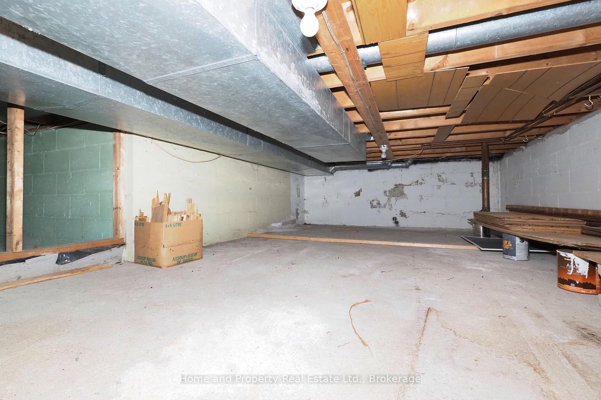 Photo 39 of 76 Cloverdale Crescent, Kitchener, Forest Hill — HOMEH
