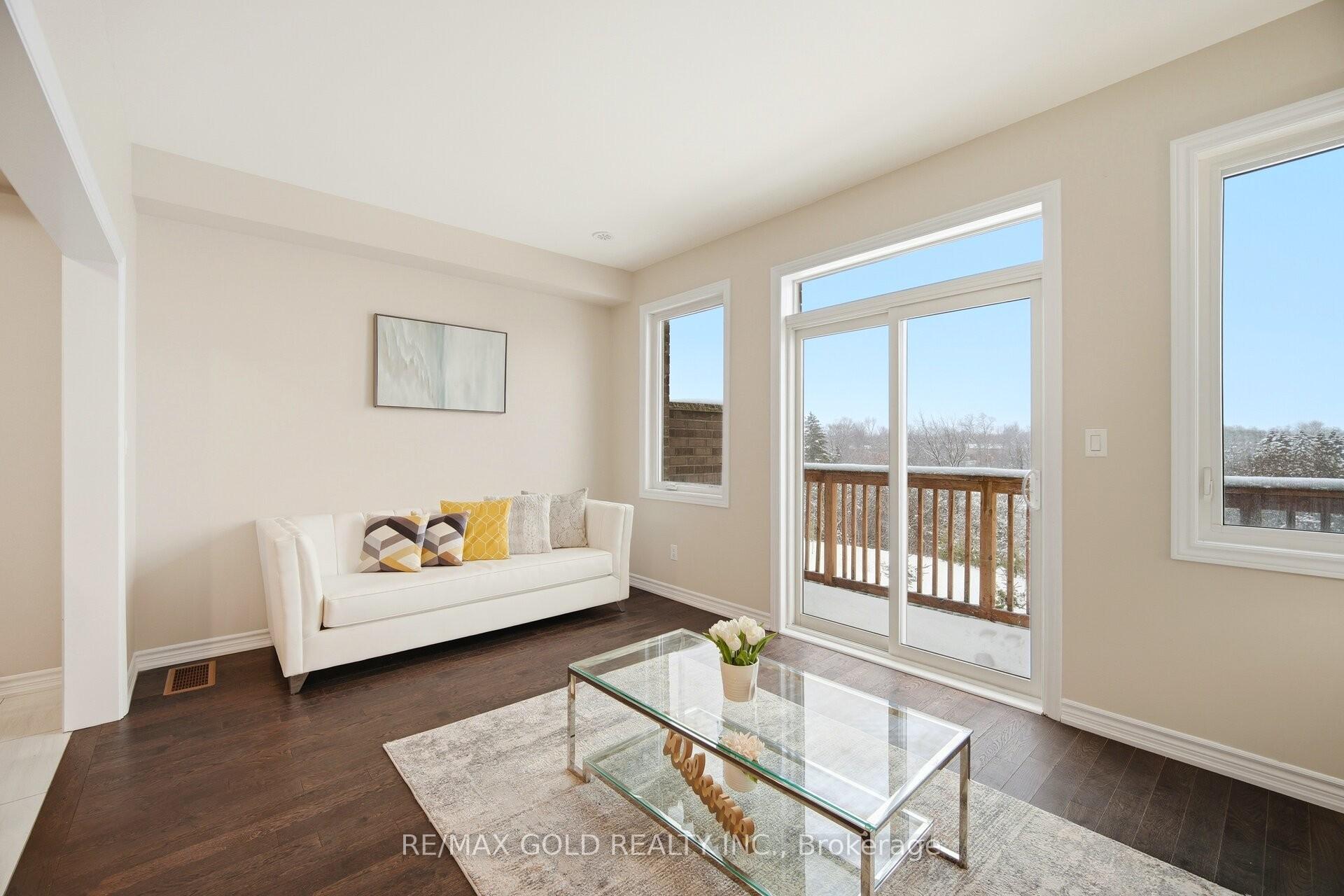 Photo 10 of 52 Savino Drive, Brampton, Heart Lake West — HOMEH