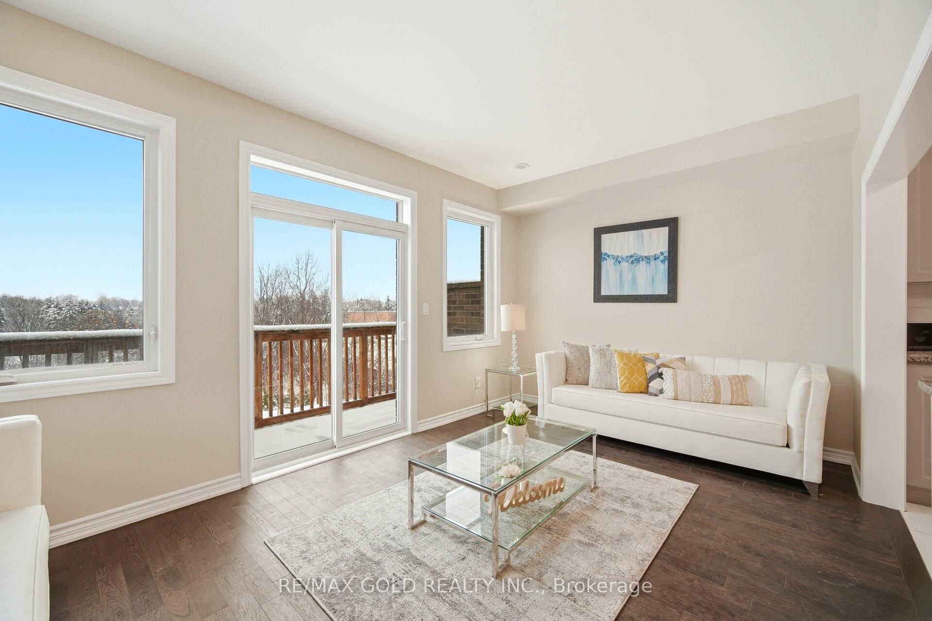 Photo 11 of 52 Savino Drive, Brampton, Heart Lake West — HOMEH