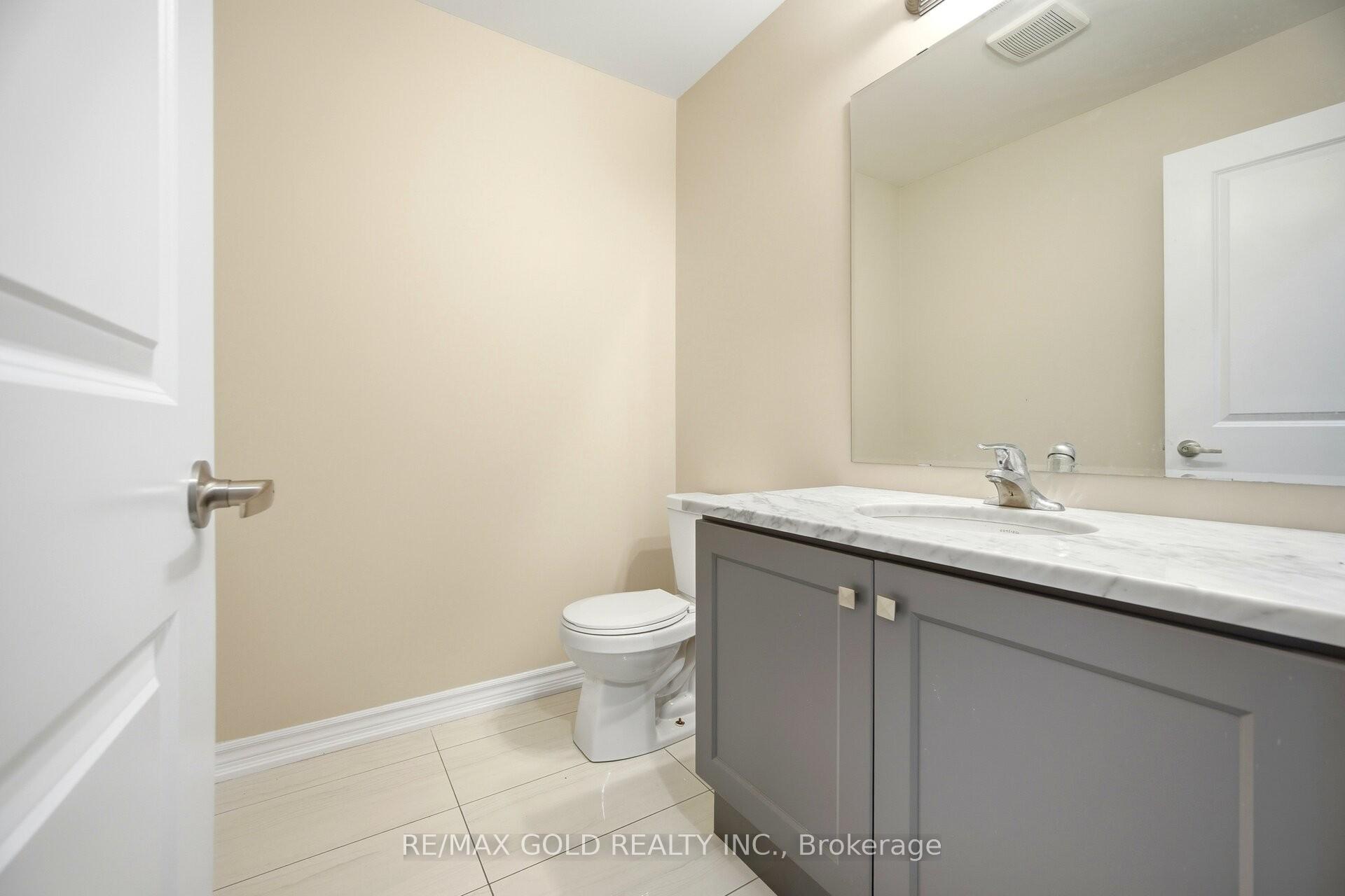 Photo 13 of 52 Savino Drive, Brampton, Heart Lake West — HOMEH