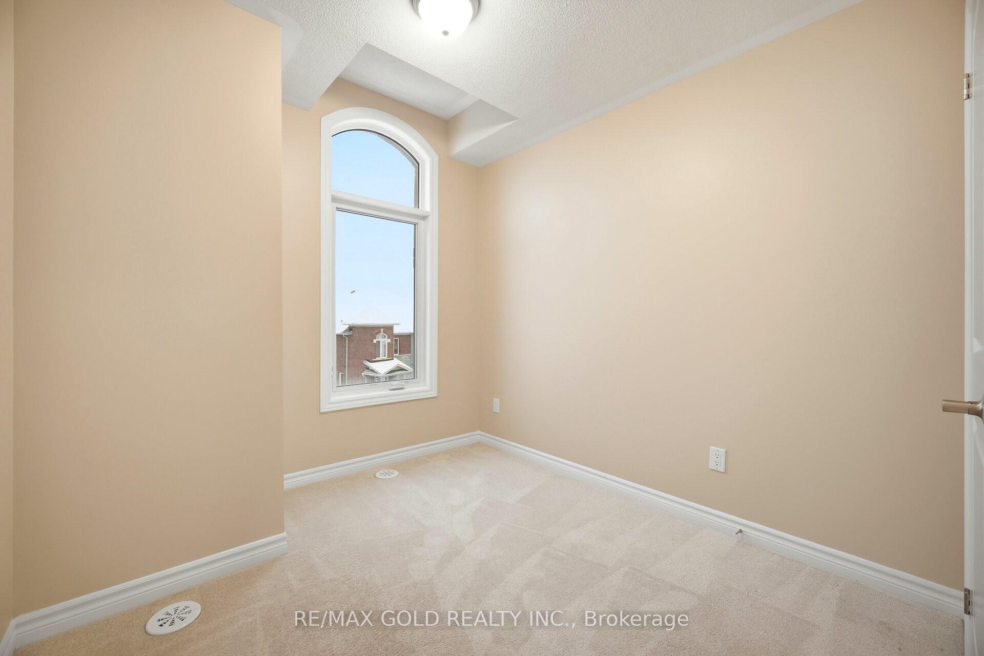 Photo 18 of 52 Savino Drive, Brampton, Heart Lake West — HOMEH
