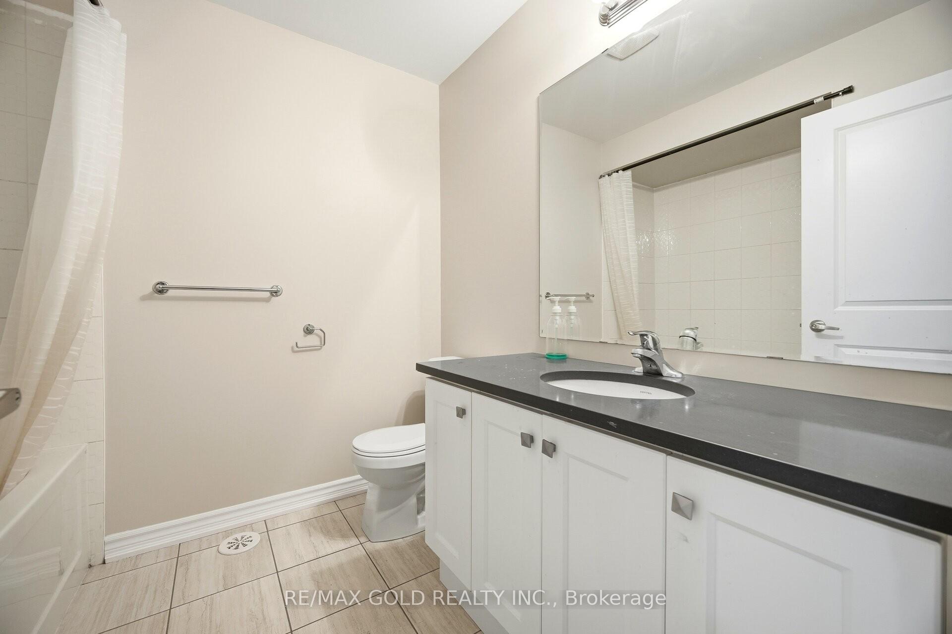 Photo 19 of 52 Savino Drive, Brampton, Heart Lake West — HOMEH