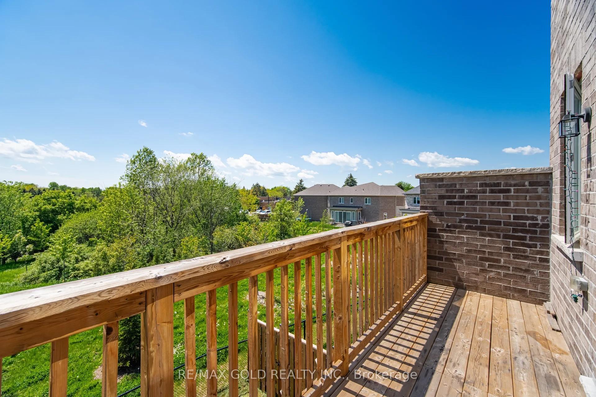 Photo 23 of 52 Savino Drive, Brampton, Heart Lake West — HOMEH