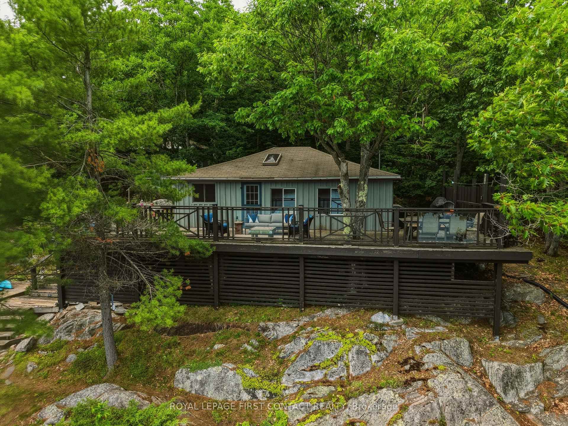 Photo 4 of 321 Healey Lake, The Archipelago, Archipelago South — HOMEH