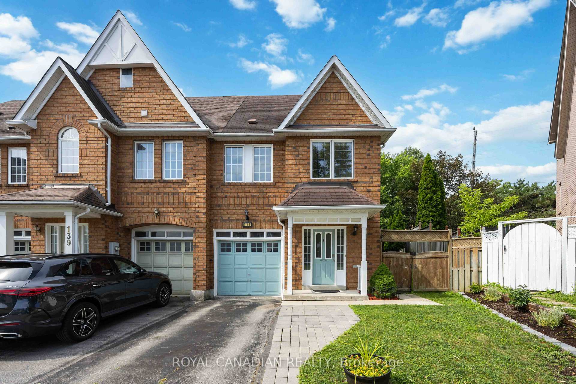 Photo 1 of 137 Stokely Crescent, Whitby, Downtown Whitby — HOMEH