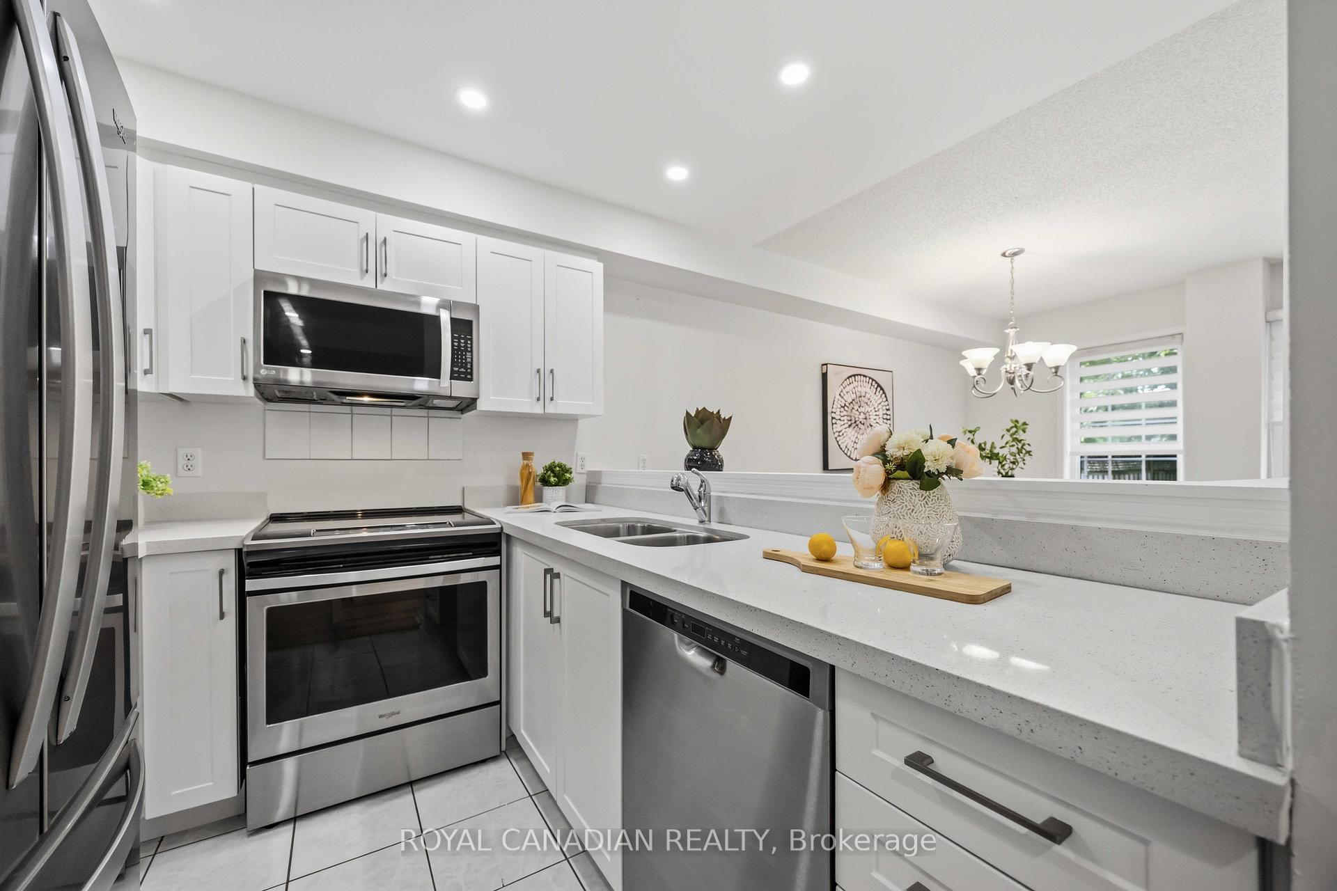 Photo 22 of 137 Stokely Crescent, Whitby, Downtown Whitby — HOMEH