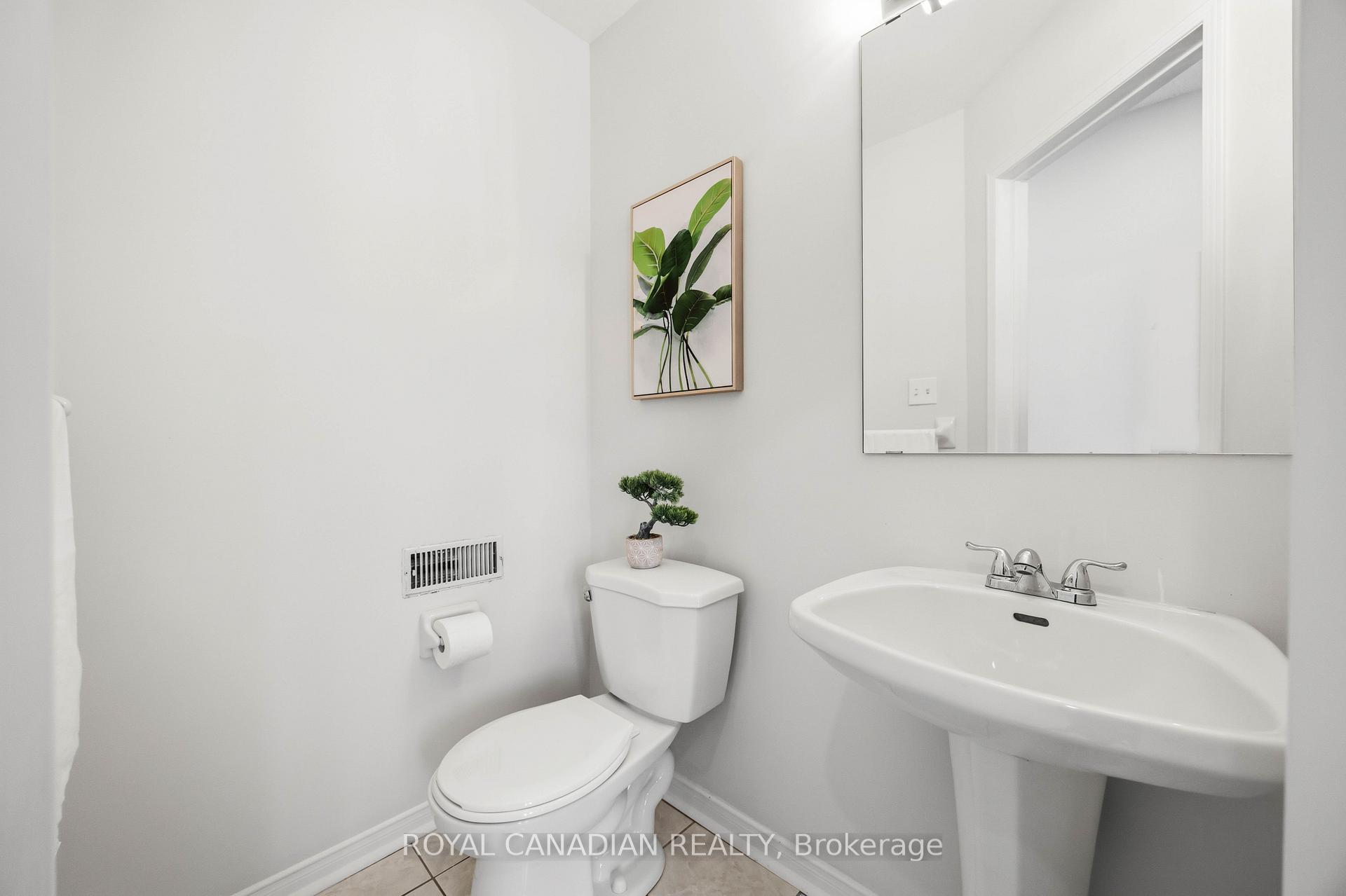 Photo 48 of 137 Stokely Crescent, Whitby, Downtown Whitby — HOMEH