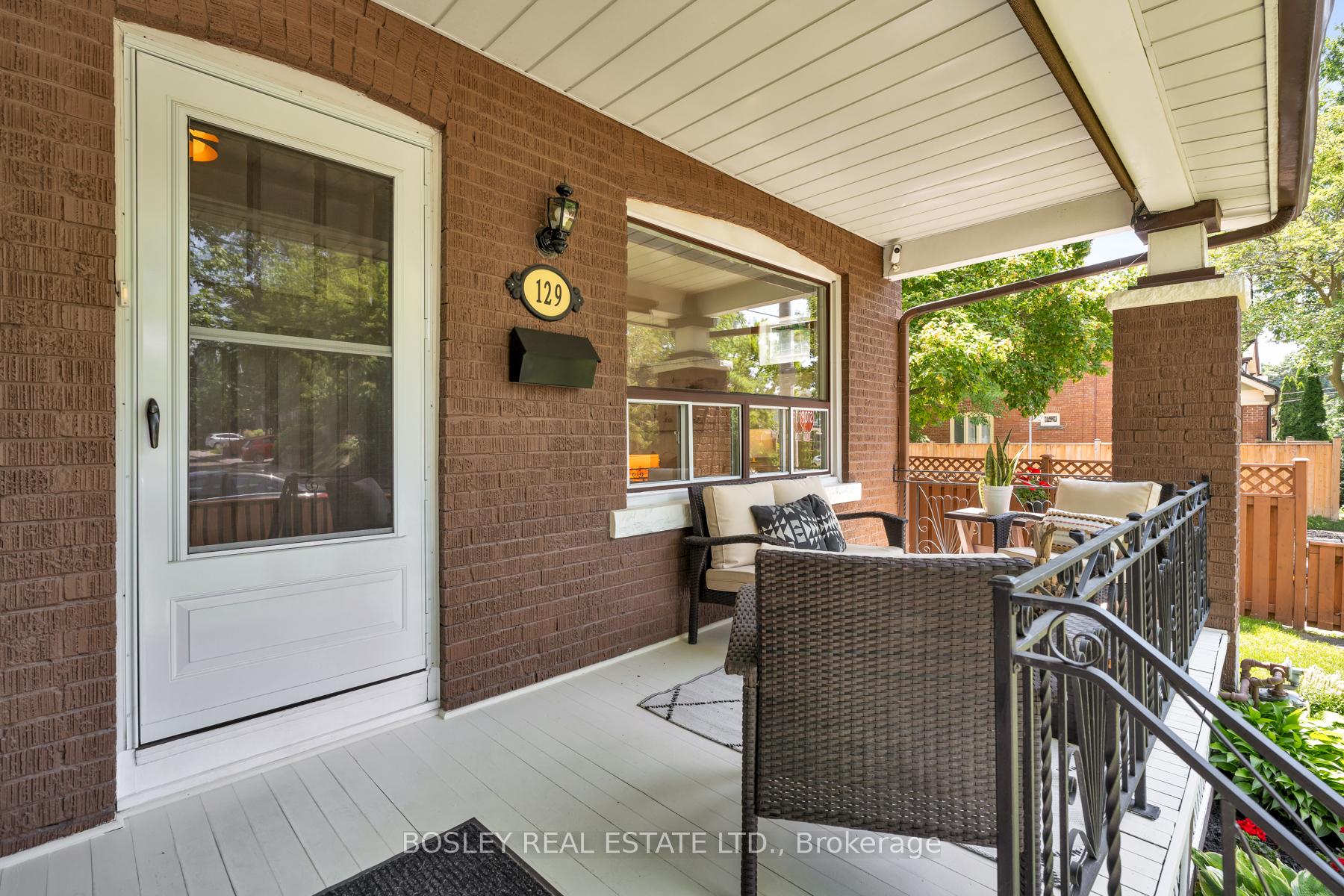 Photo 4 of 129 Linsmore Crescent, Toronto, Danforth Village-East York — HOMEH