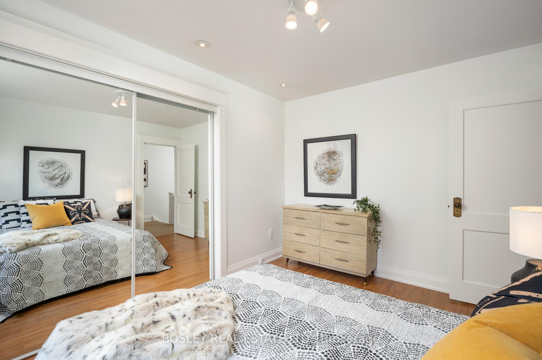 Photo 17 of 129 Linsmore Crescent, Toronto, Danforth Village-East York — HOMEH