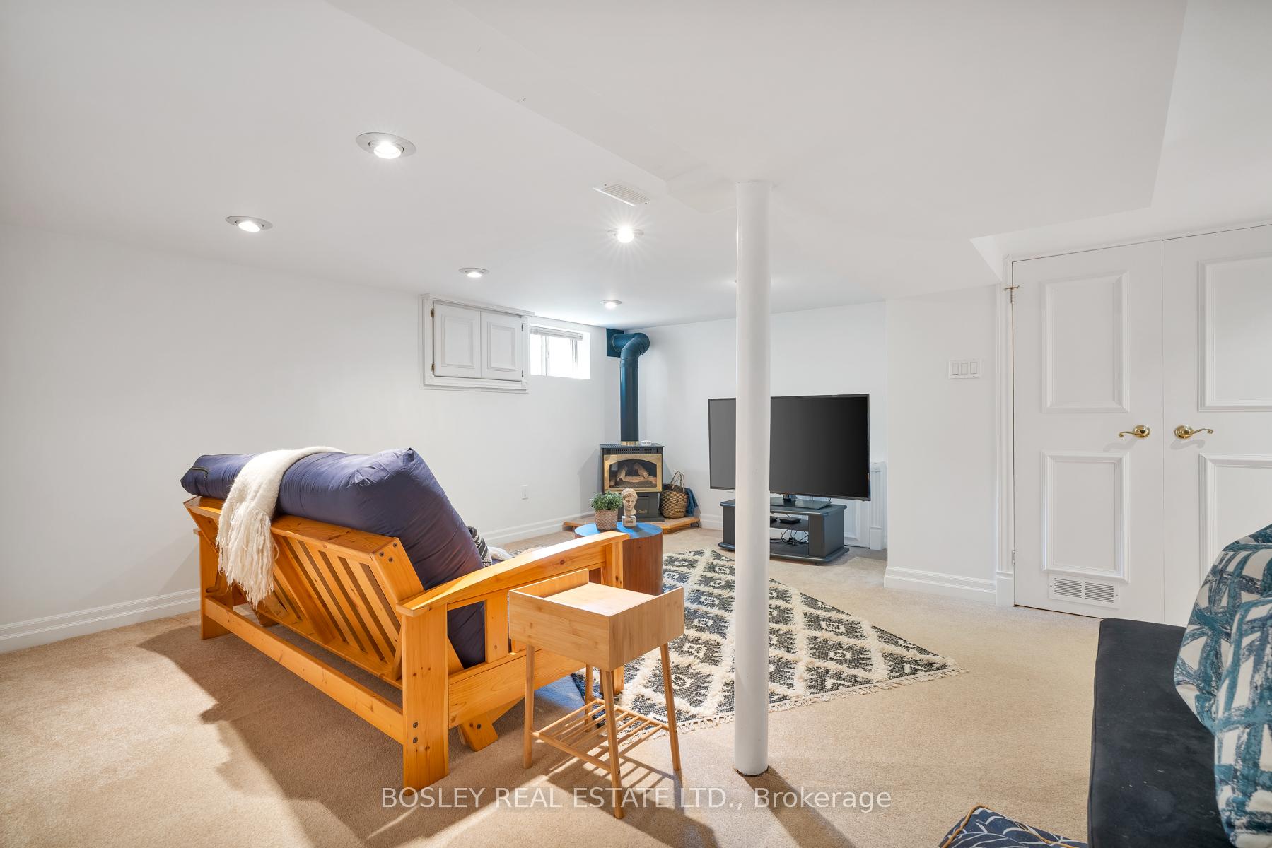 Photo 21 of 129 Linsmore Crescent, Toronto, Danforth Village-East York — HOMEH